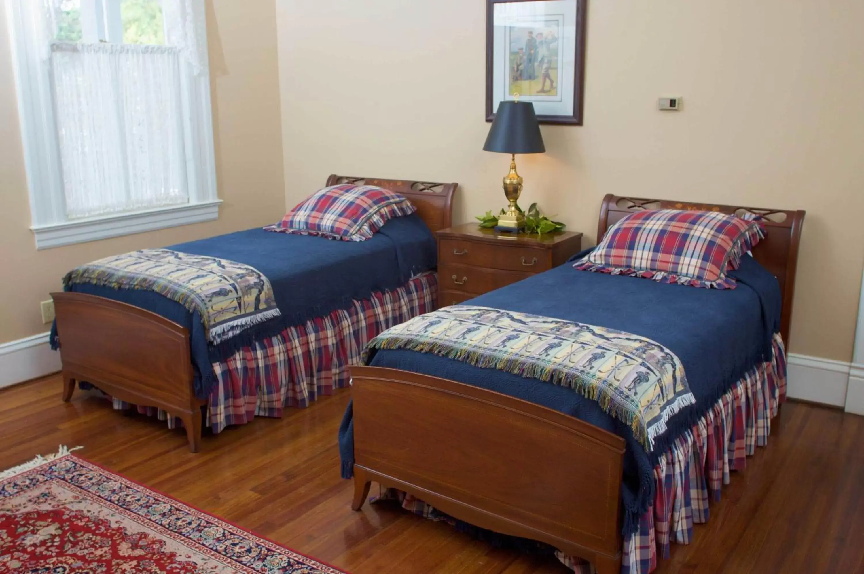 Bed in Lookaway Inn