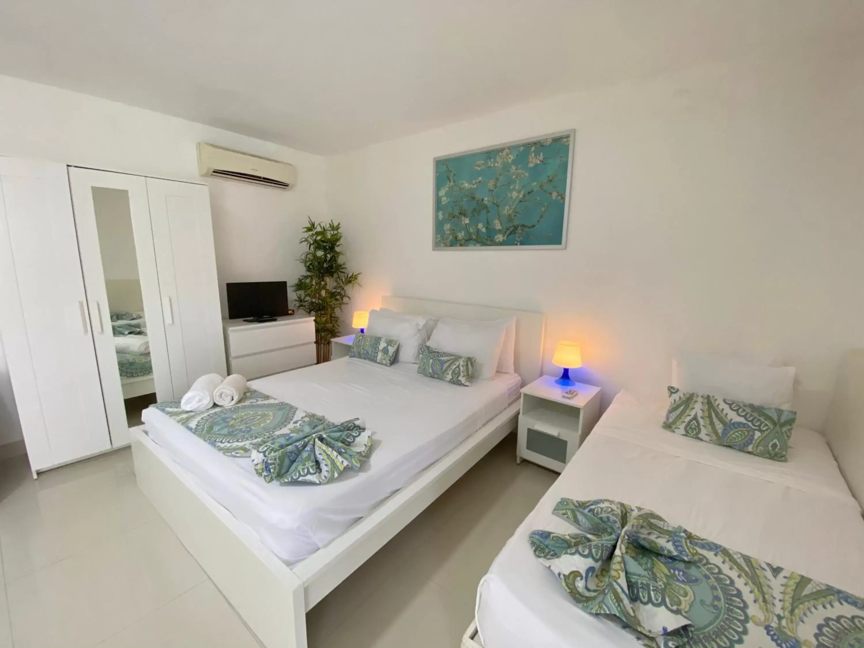 Studio with Pool View in SOL CARIBE SUITES - PLAYA LOS CORALES - beach club, wifi, swimming pool Studio with Pool View in SOL CARIBE SUITES - PLAYA LOS CORALES - beach club, wifi, swimming pool