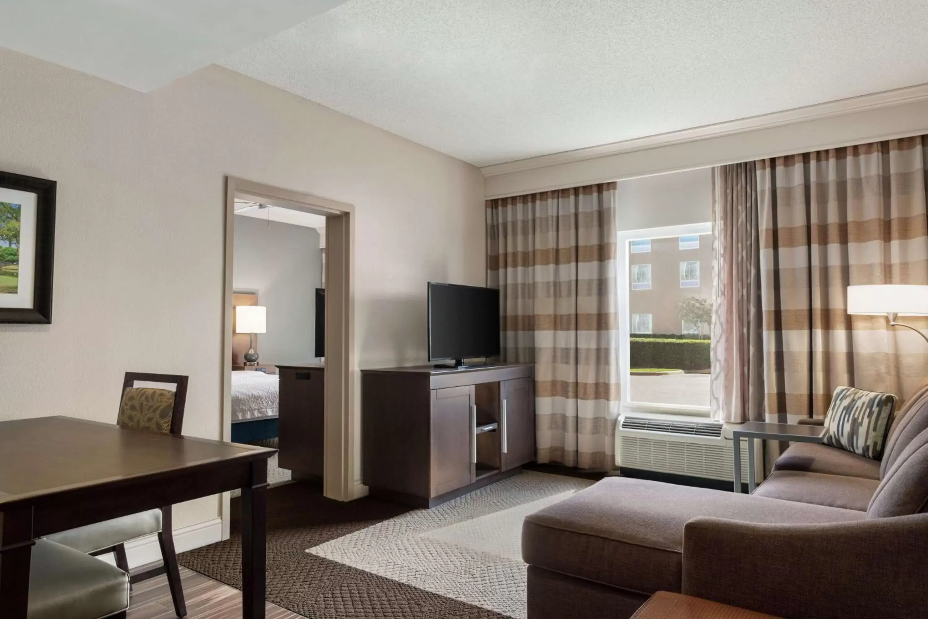 Living room, Seating Area in Hampton Inn & Suites Montgomery-EastChase