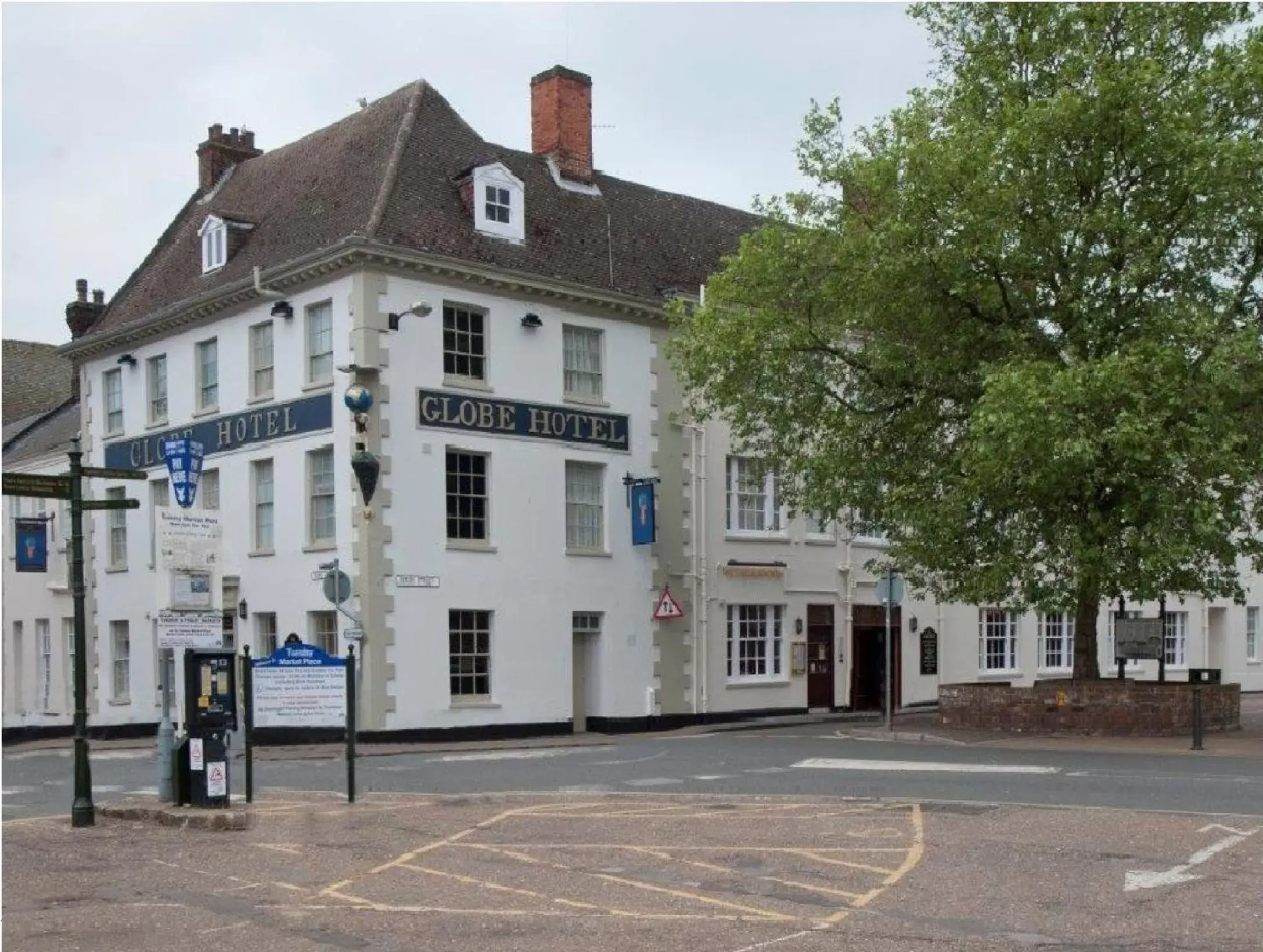 Facade/entrance, Property Building in Globe Hotel Wetherspoon