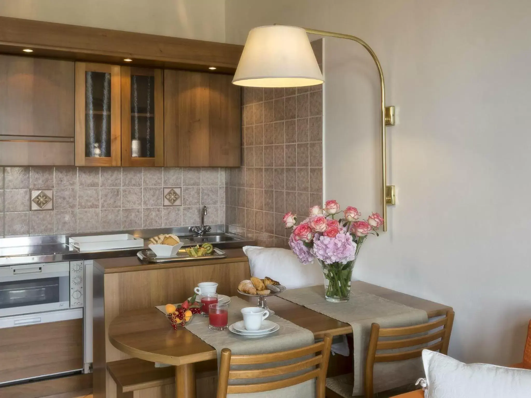 Kitchen or kitchenette, Dining Area in Parioli Hotel Rimini