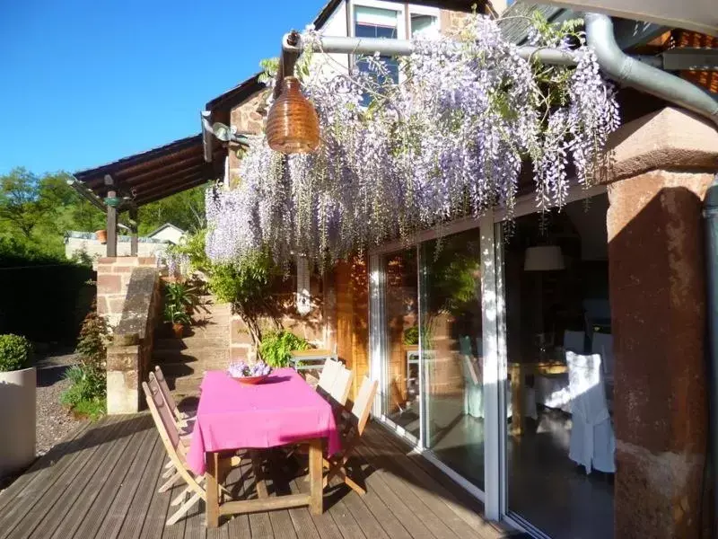 Garden in Chambre d'Hotes Le Ponsonnet