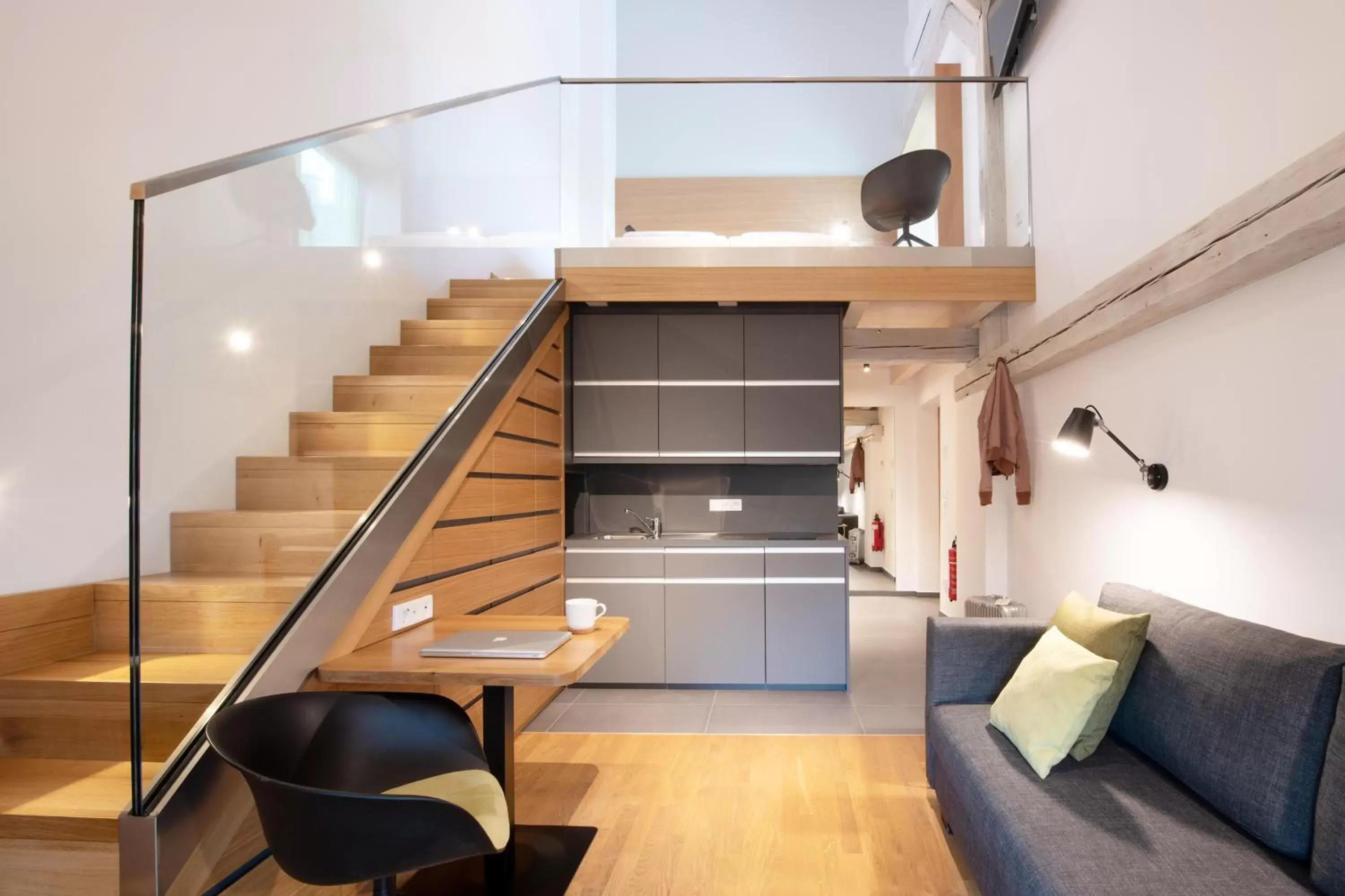 Kitchen or kitchenette, Seating Area in Hotel Thalmair