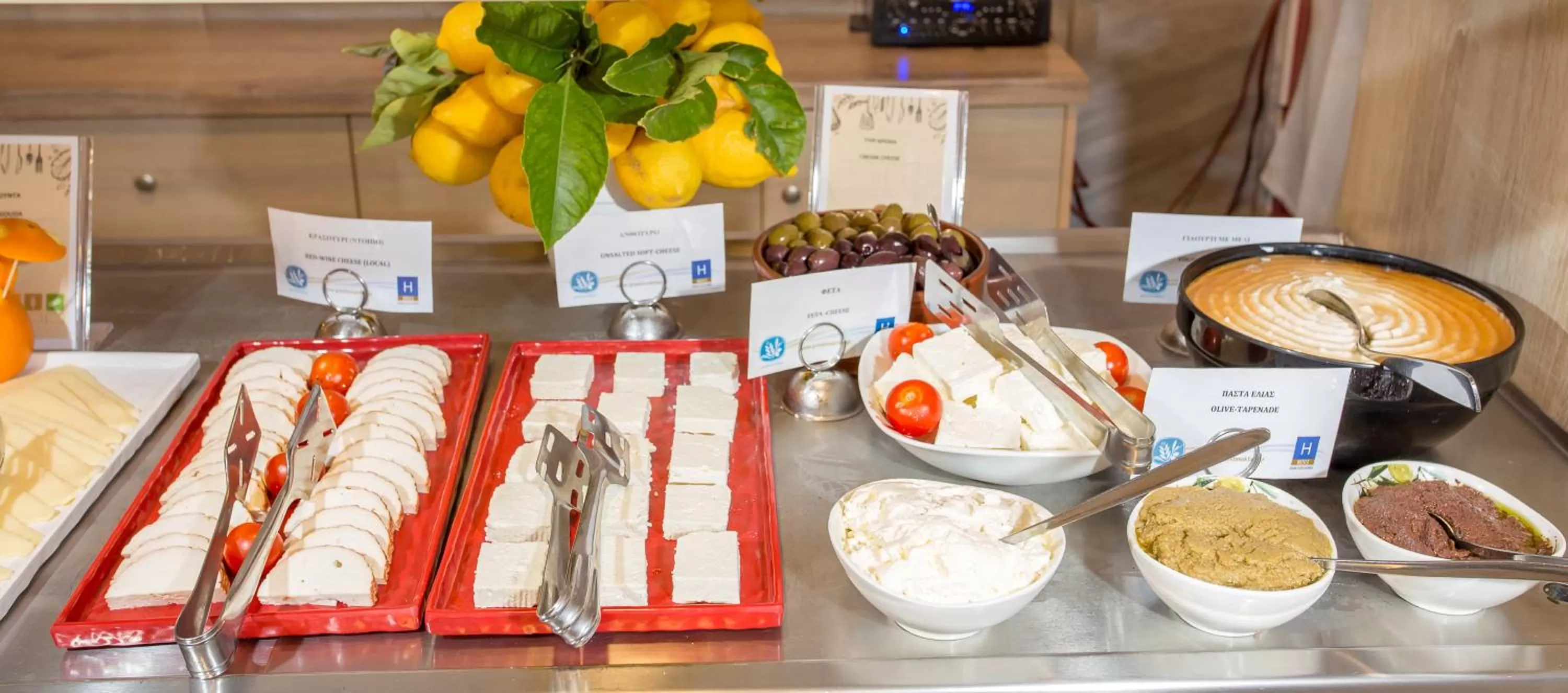 Food and drinks in Kosta Palace