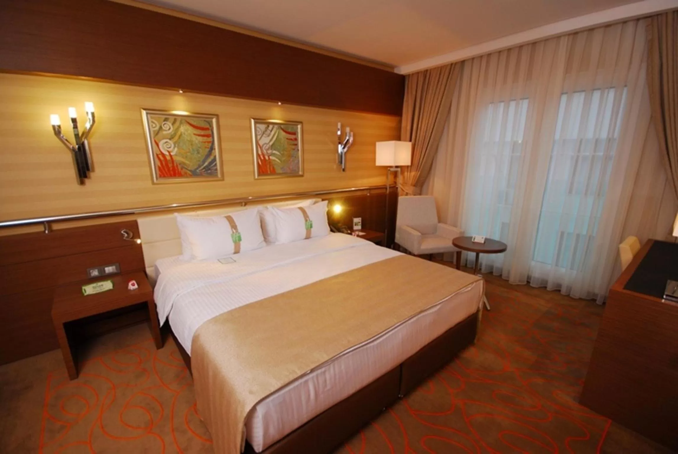 Photo of the whole room, Bed in Holiday Inn Ankara-Kavaklidere by IHG