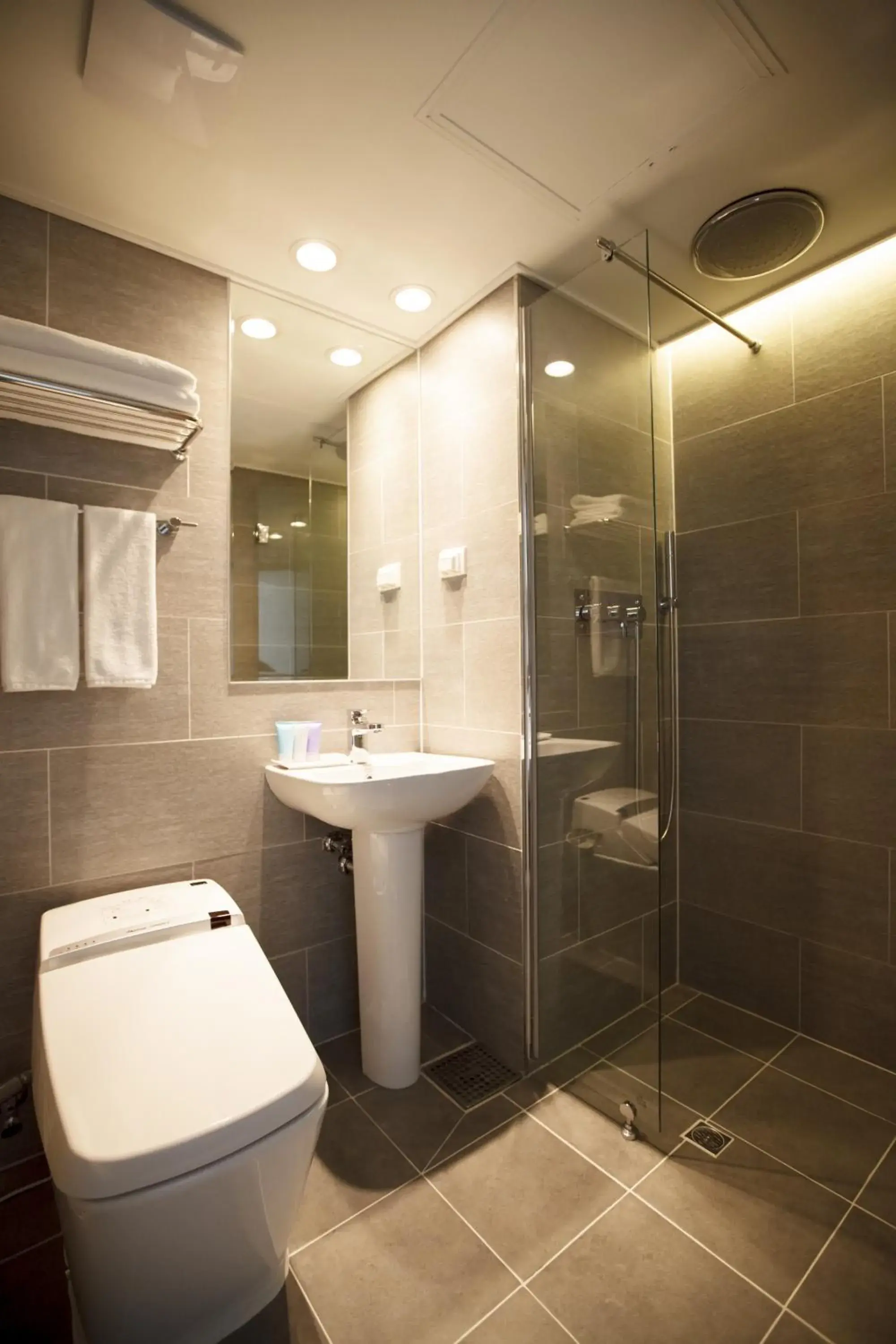 Bathroom in Baiton Seoul Dongdaemun Hotel