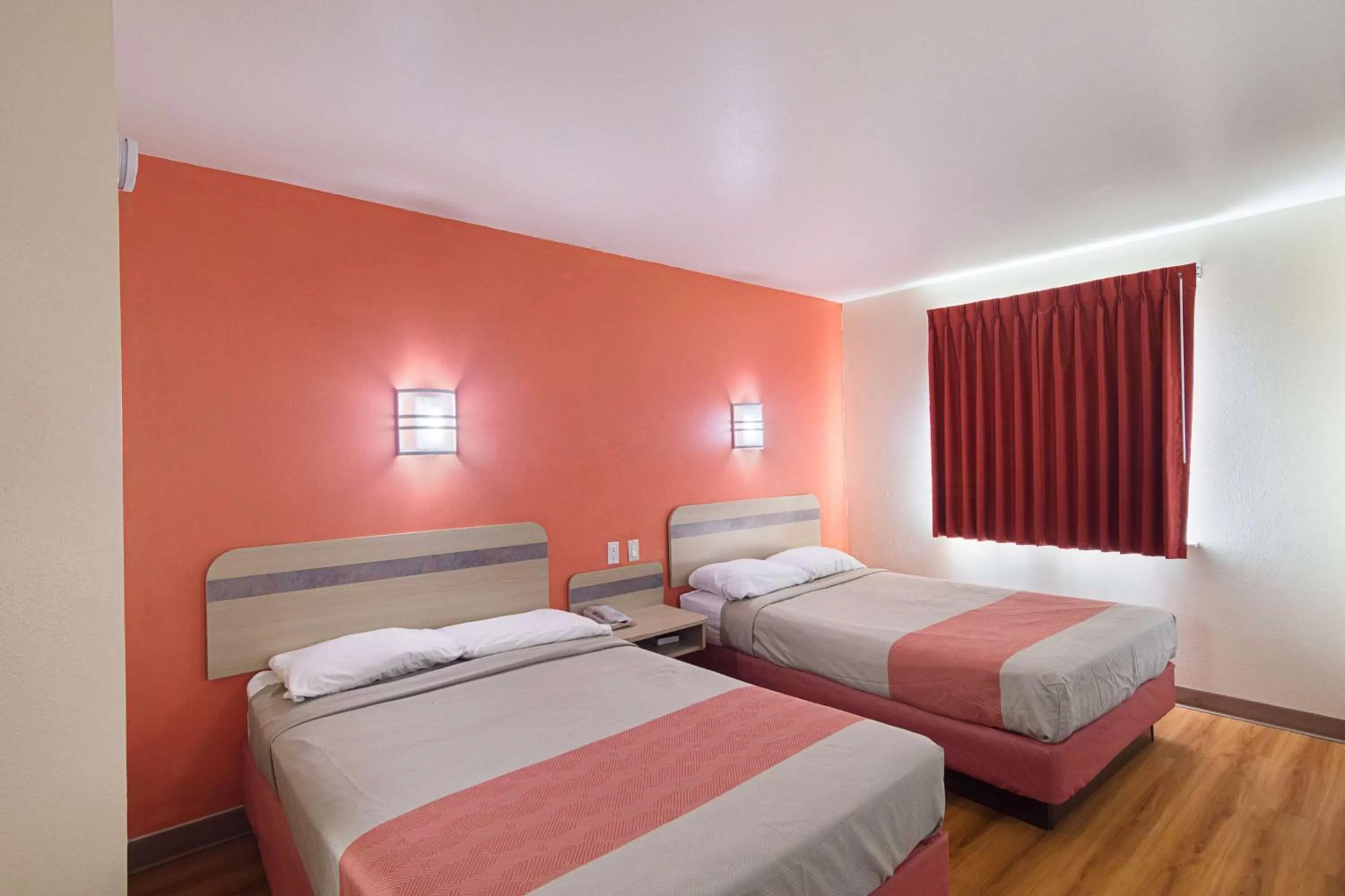 Bedroom, Bed in Motel 6-Terrell, TX