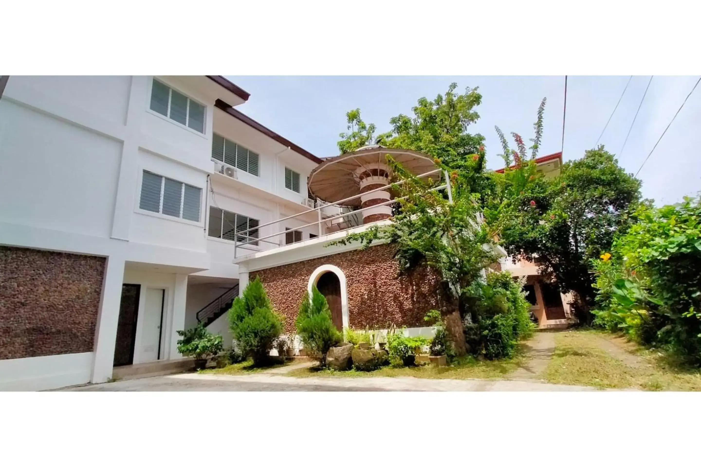Facade/entrance, Property Building in OYO 799 Ddd Habitat Iloilo