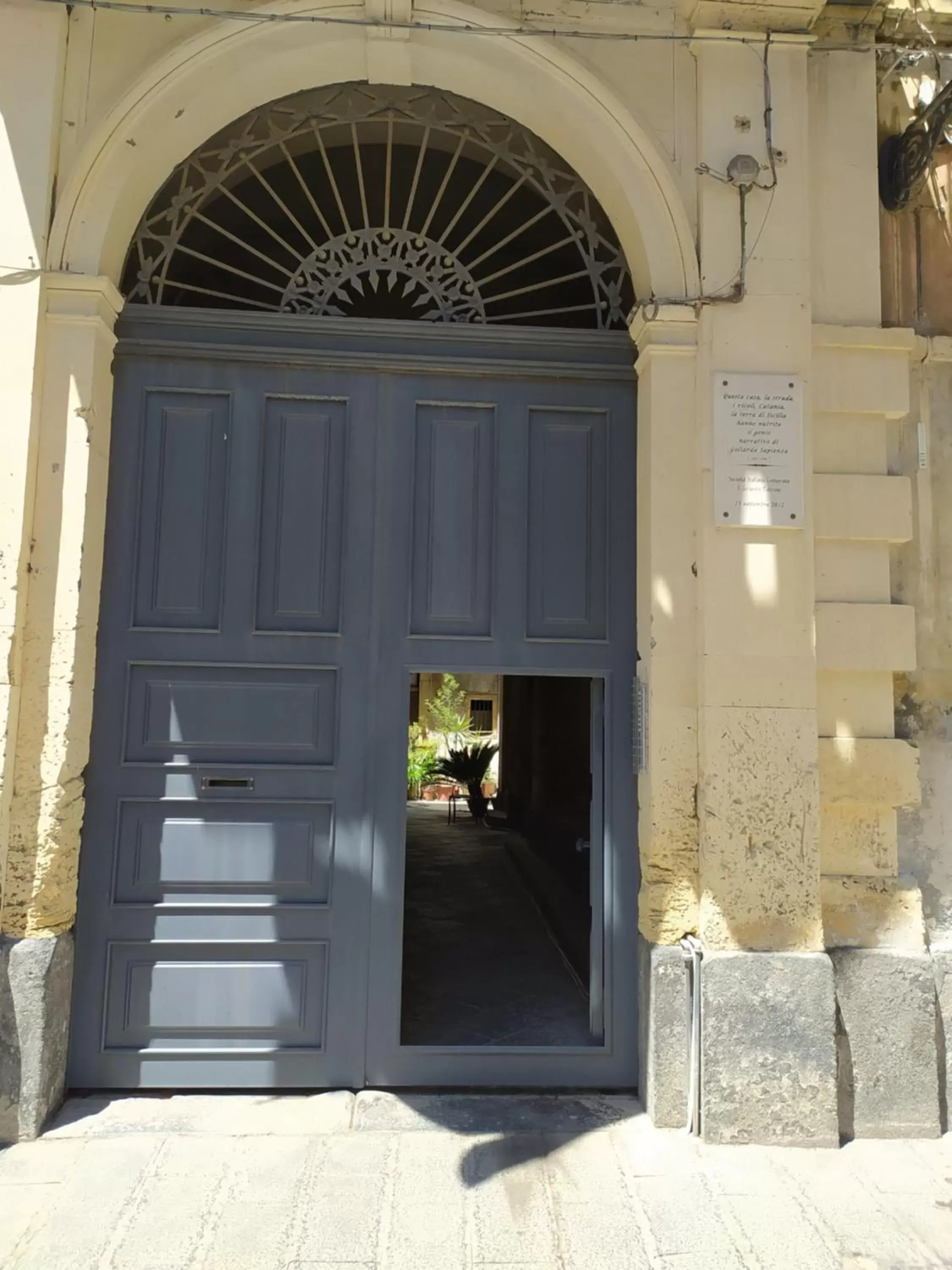 Facade/Entrance in casa Giuseppe