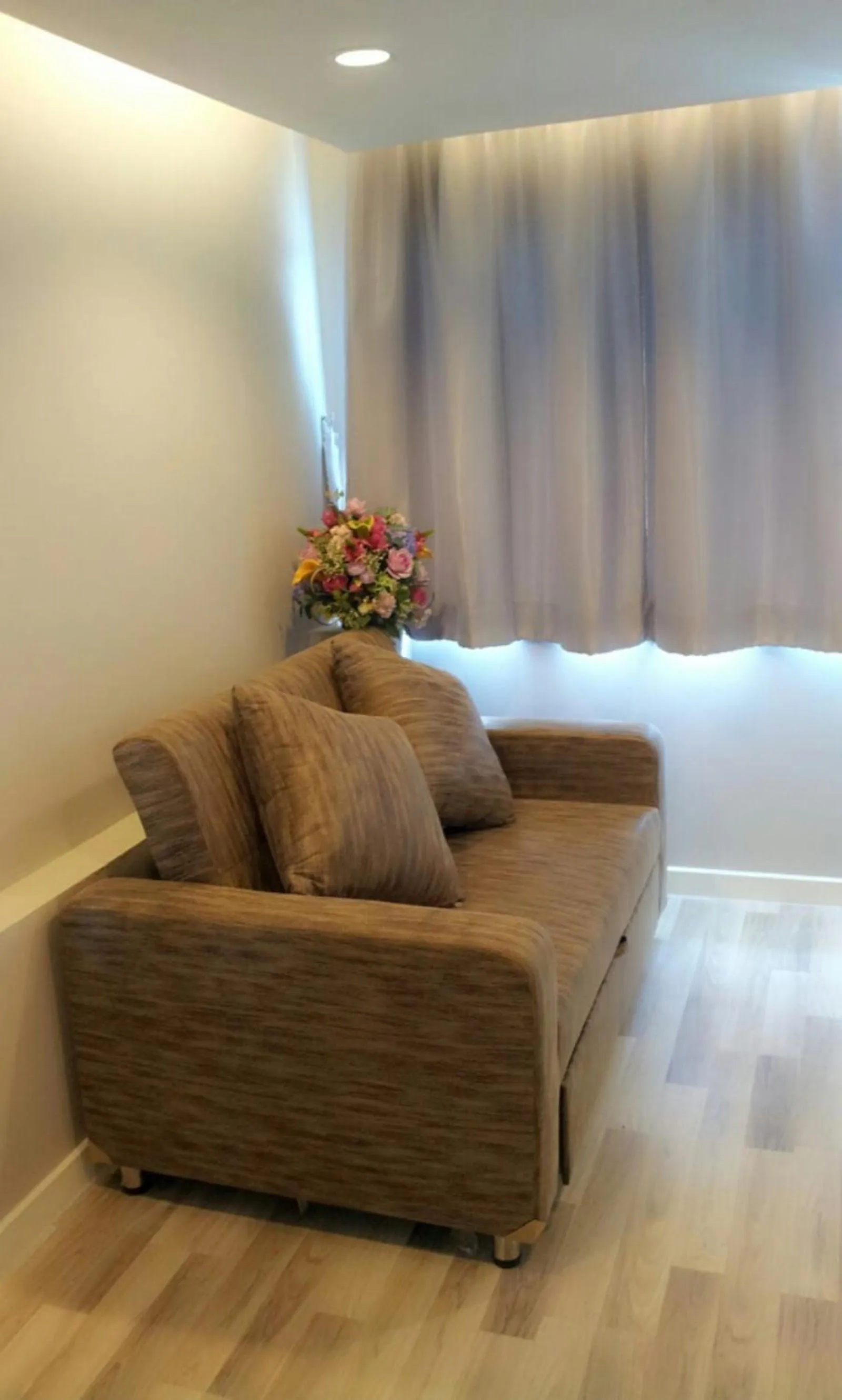 Seating area in Nantra Ploenchit hotel