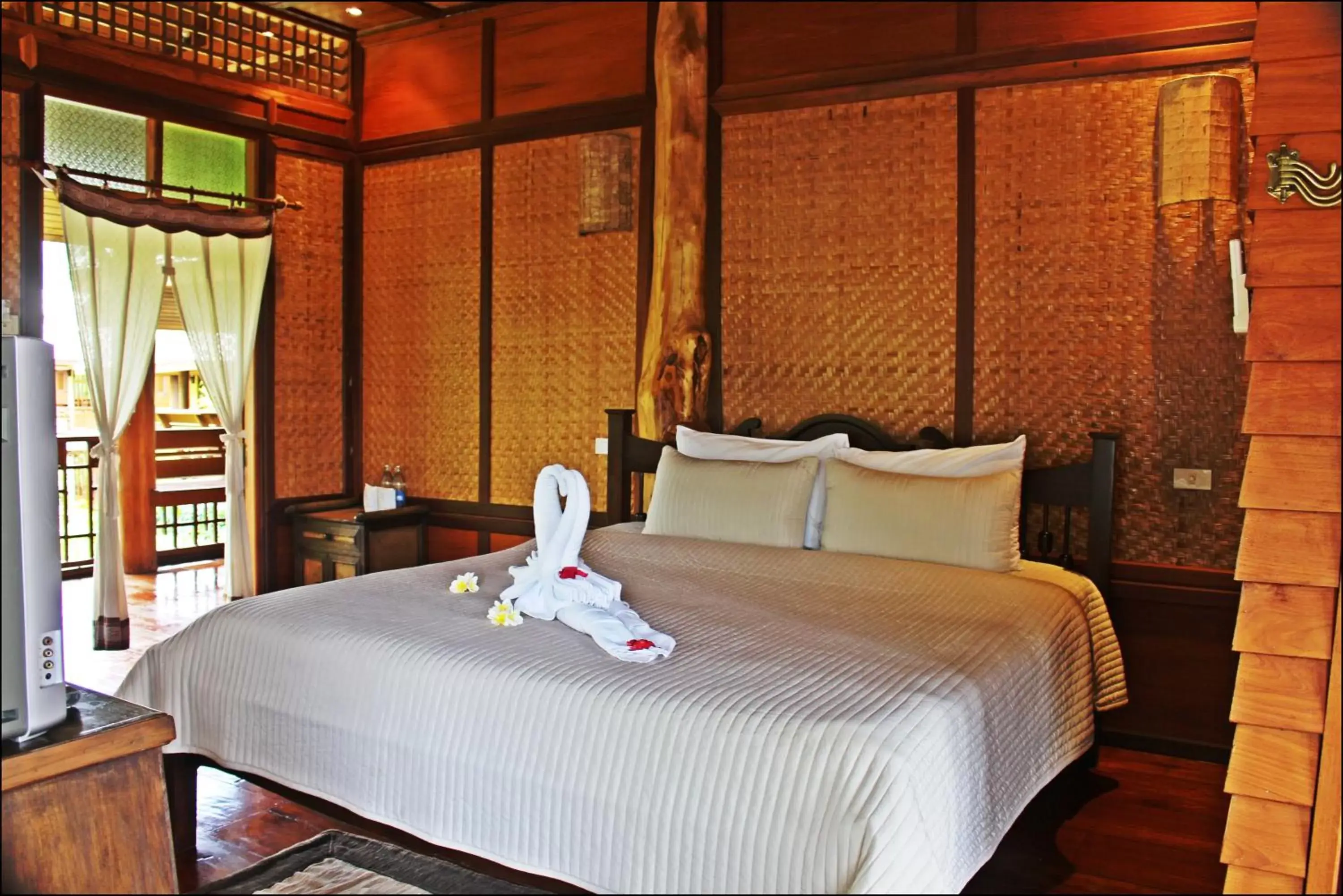 Deluxe Double or Twin Room in Pai Vimaan Resort