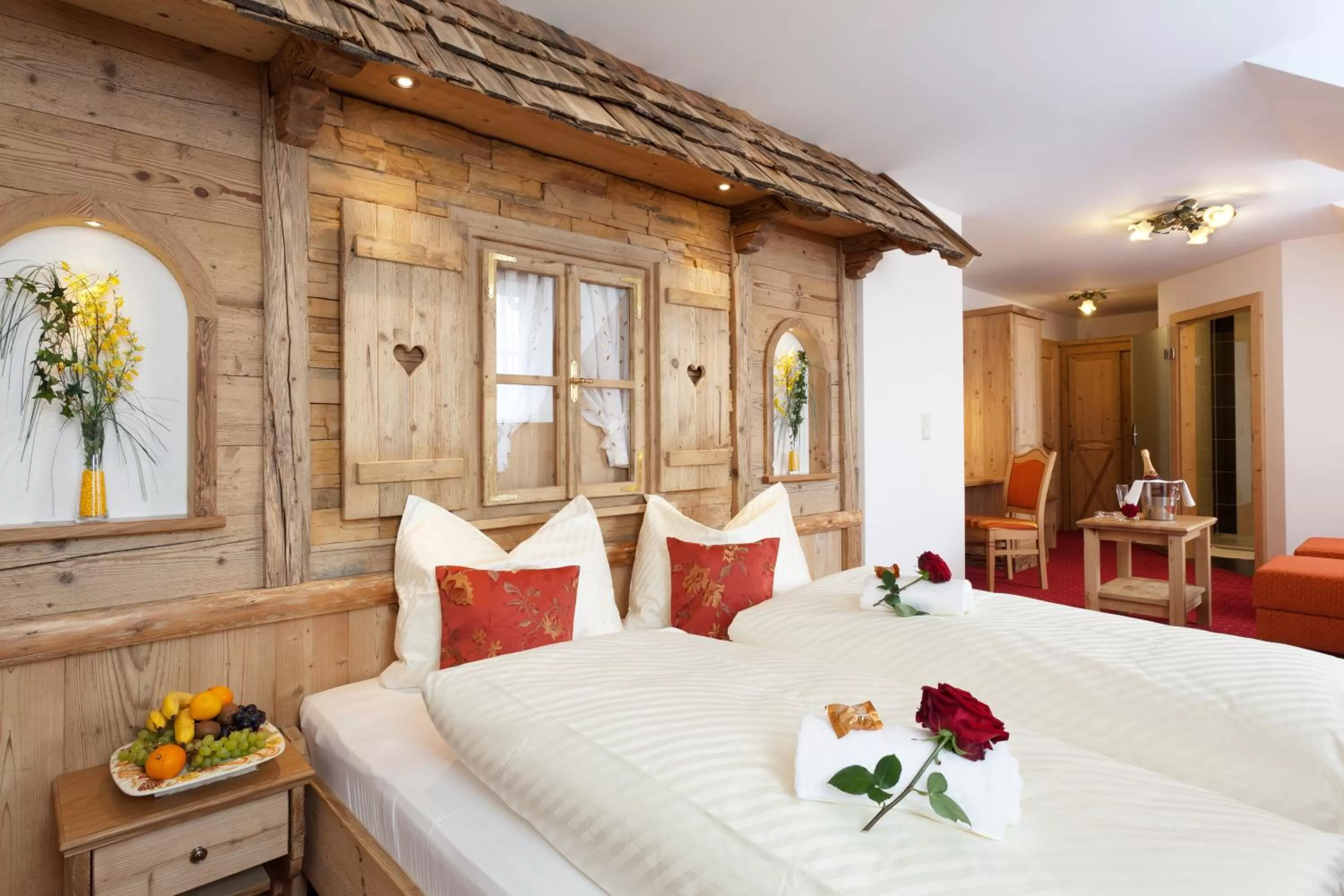 Bedroom, Bed in Panorama Hotel Gasthof Leidingerhof