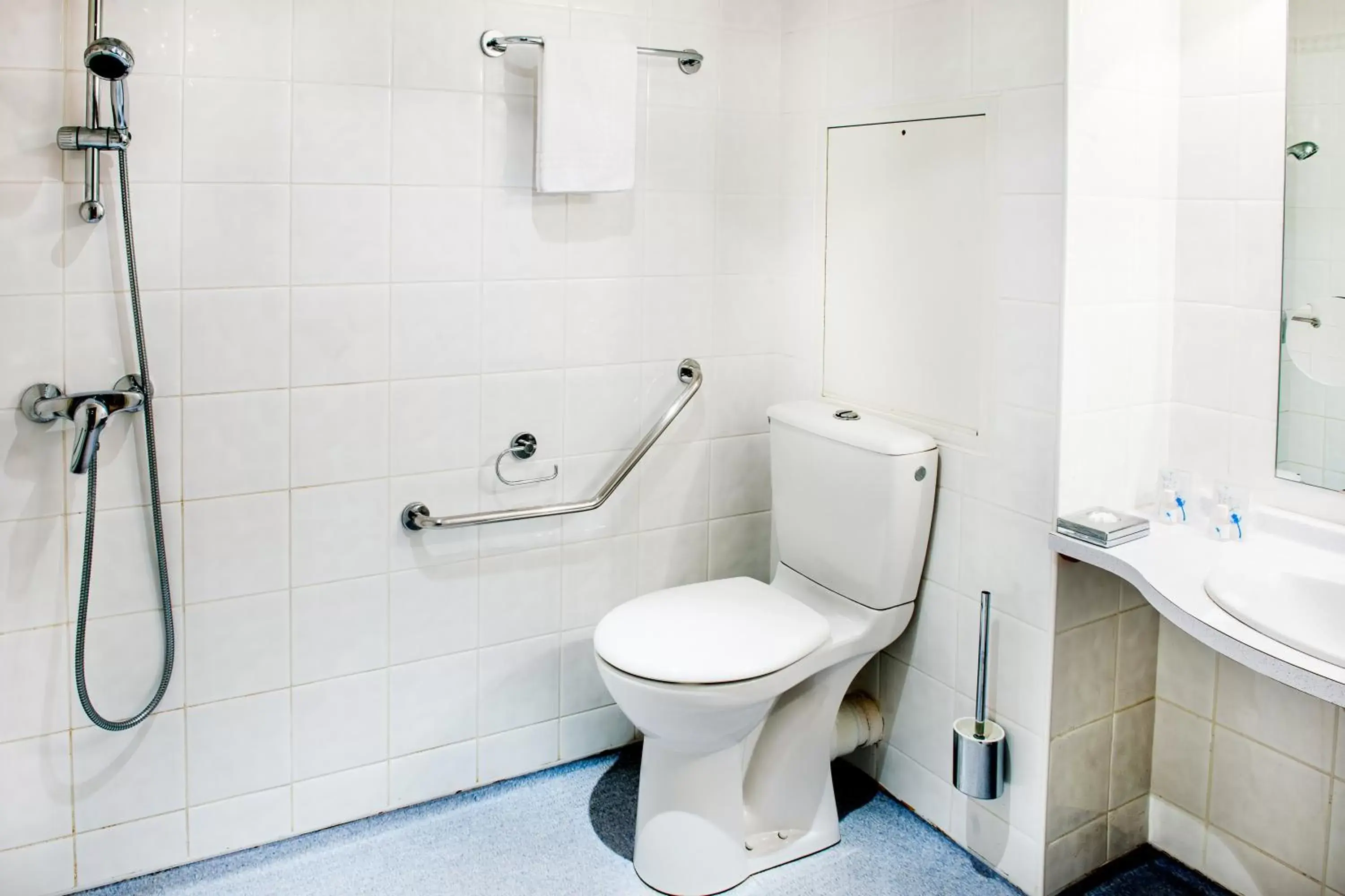 Bathroom in Appart'hôtel Saint Jean