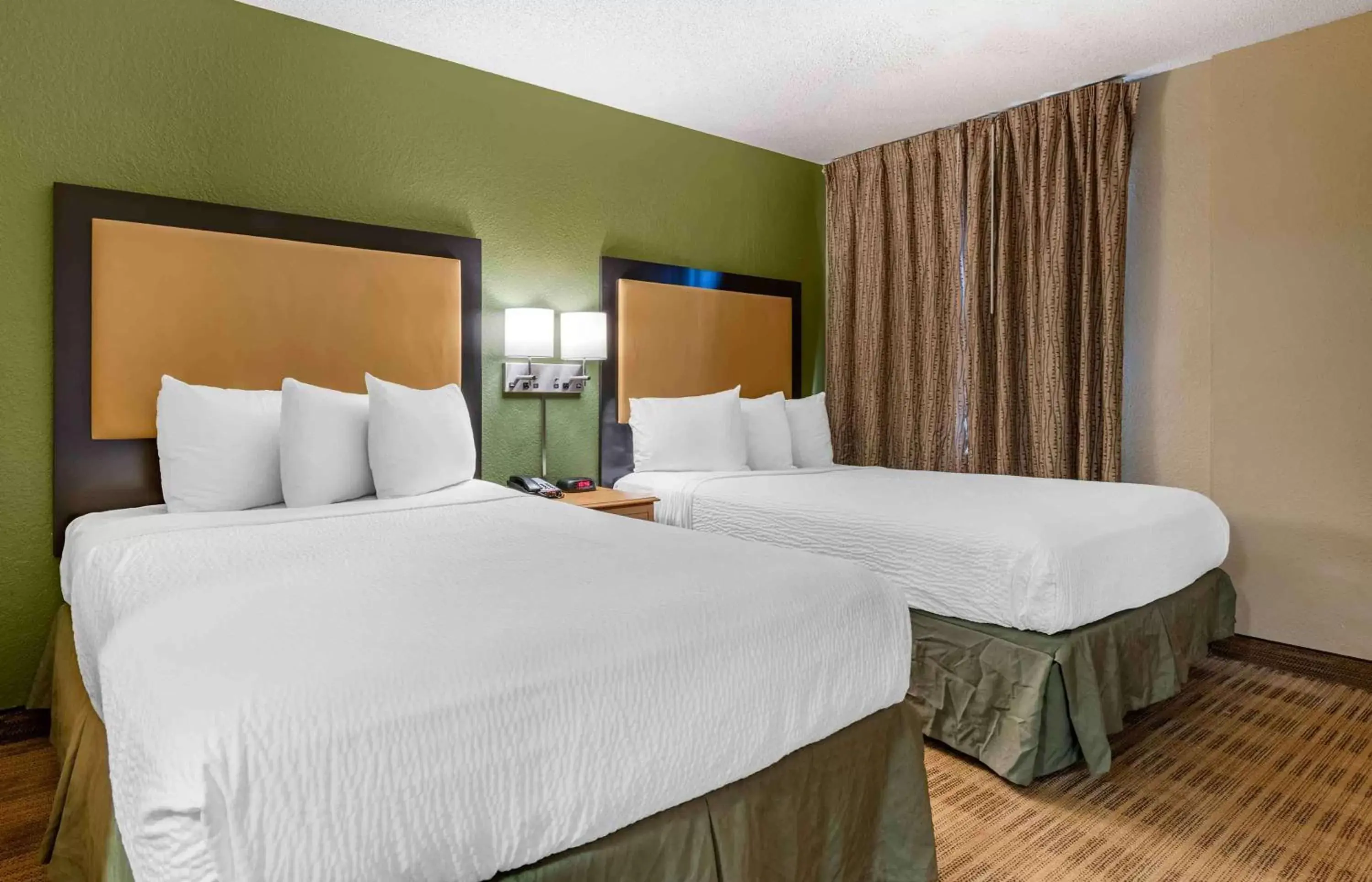 Bedroom, Bed in Extended Stay America Suites - Jacksonville - Southside - St Johns Towne Ctr