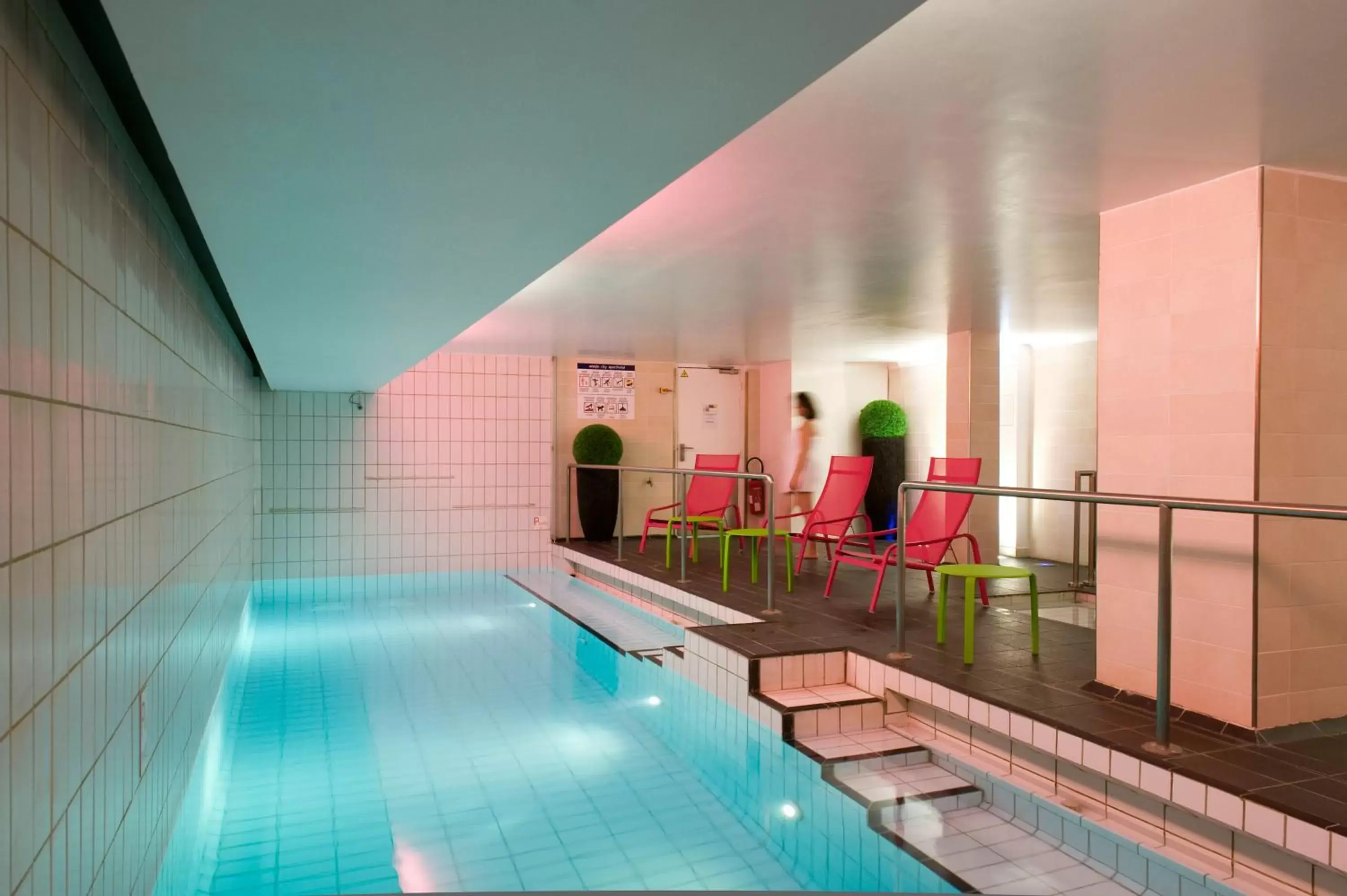 Swimming pool in Aparthotel Adagio Paris Centre Tour Eiffel