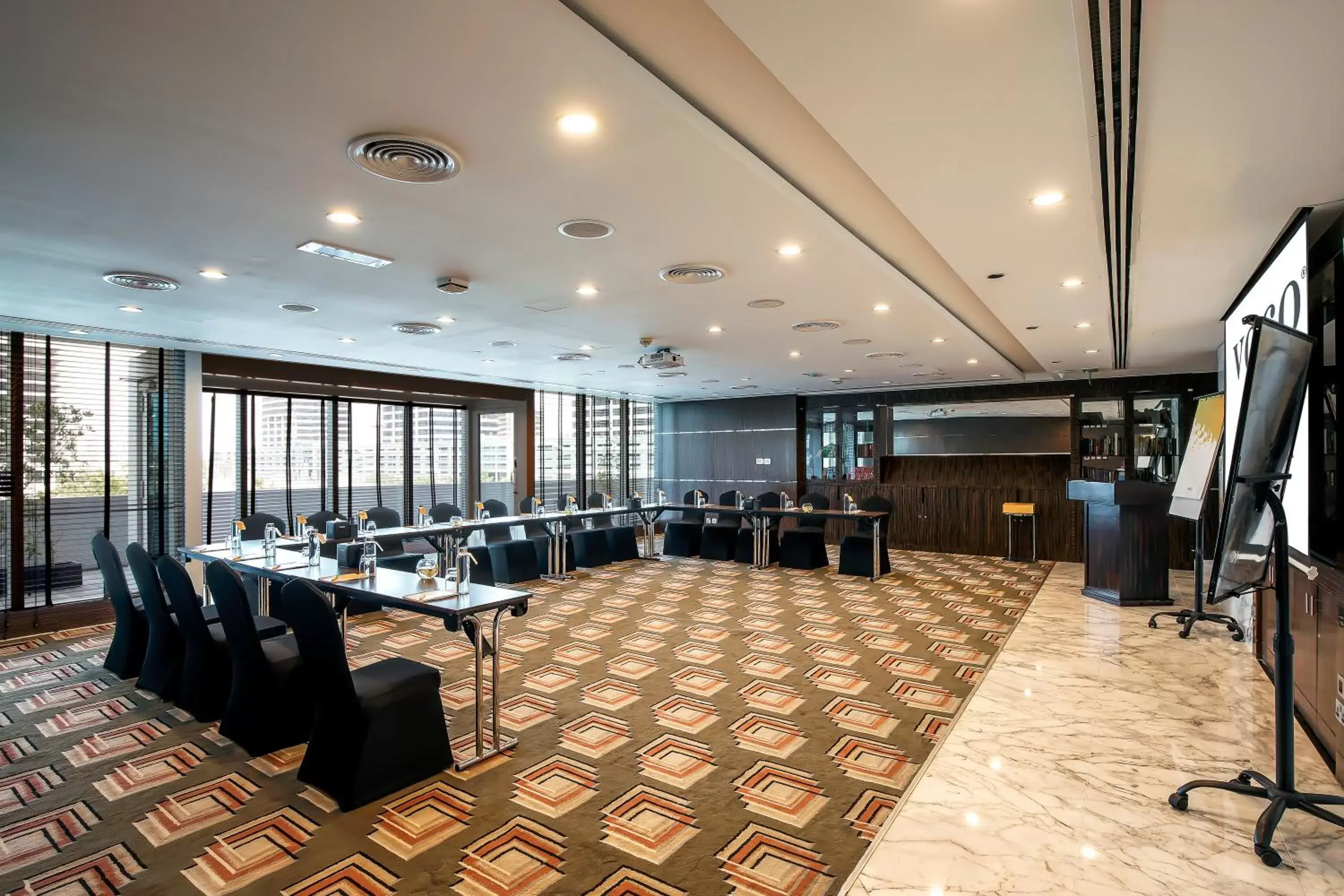 Meeting/conference room, Banquet Facilities in voco - Bonnington Dubai, an IHG Hotel