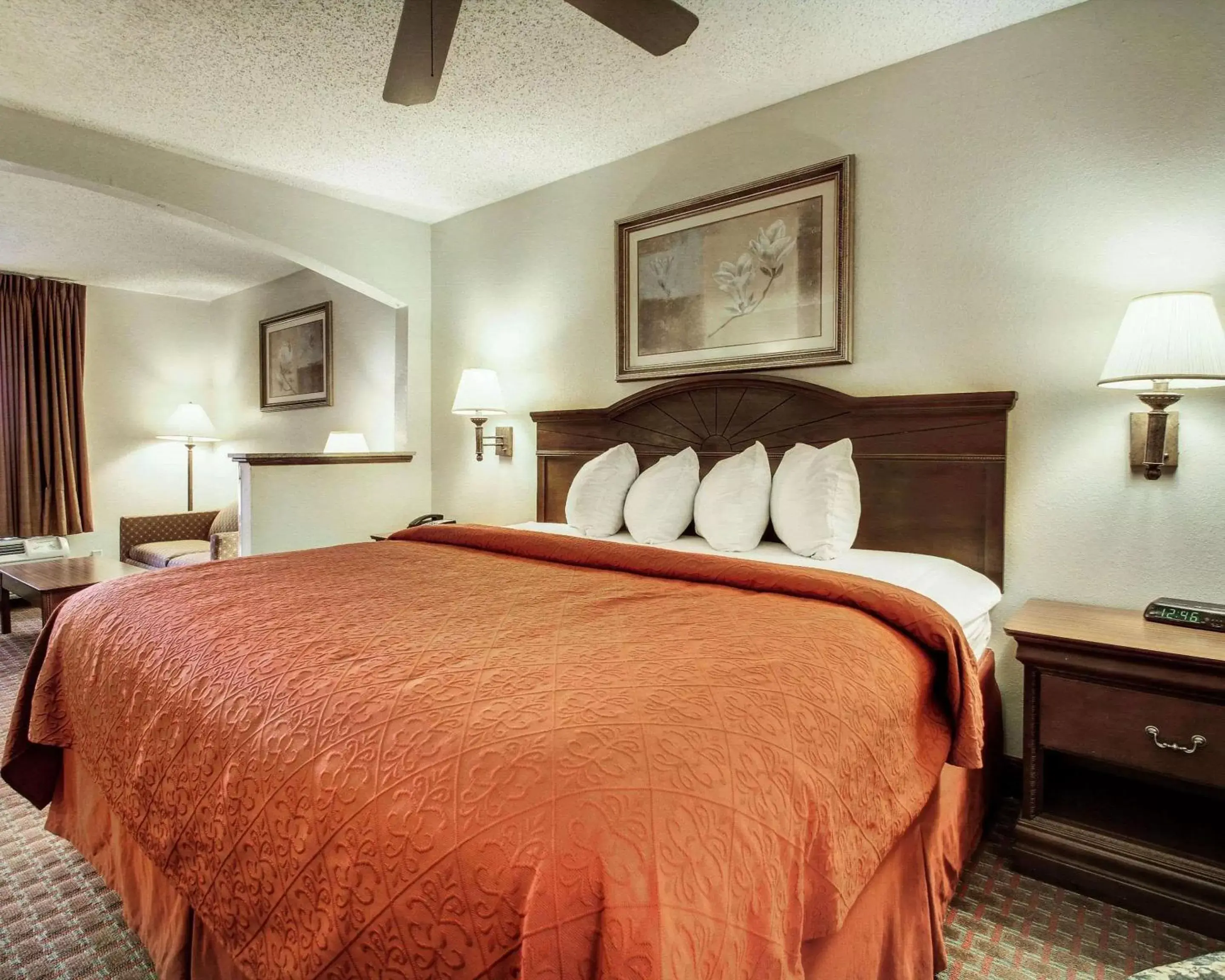 Photo of the whole room, Bed in Quality Inn & Suites Clinton - Jackson West Photo of the whole room, Bed in Quality Inn & Suites Clinton - Jackson West