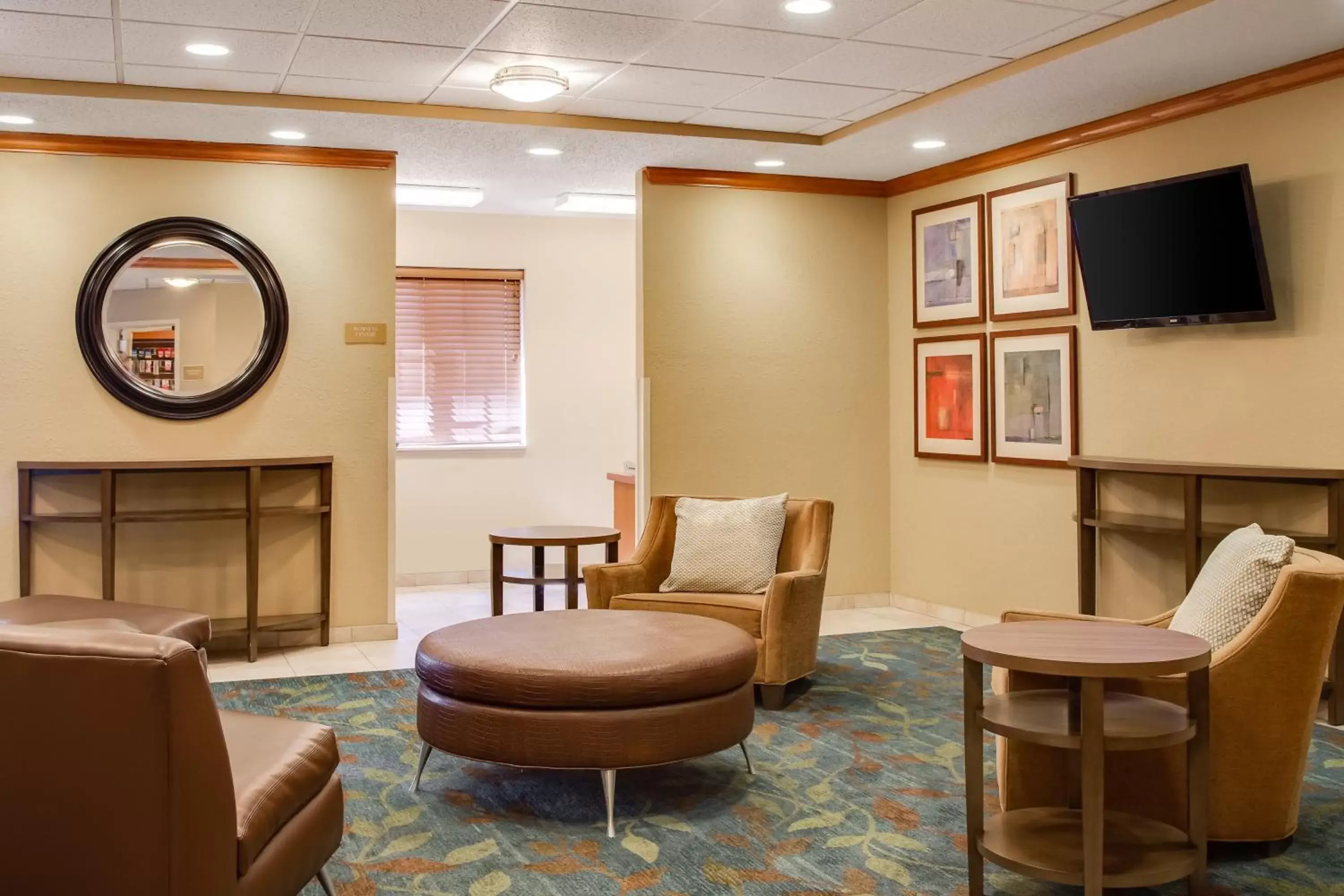 Lobby or reception, Seating Area in Candlewood Suites Kenosha, an IHG Hotel