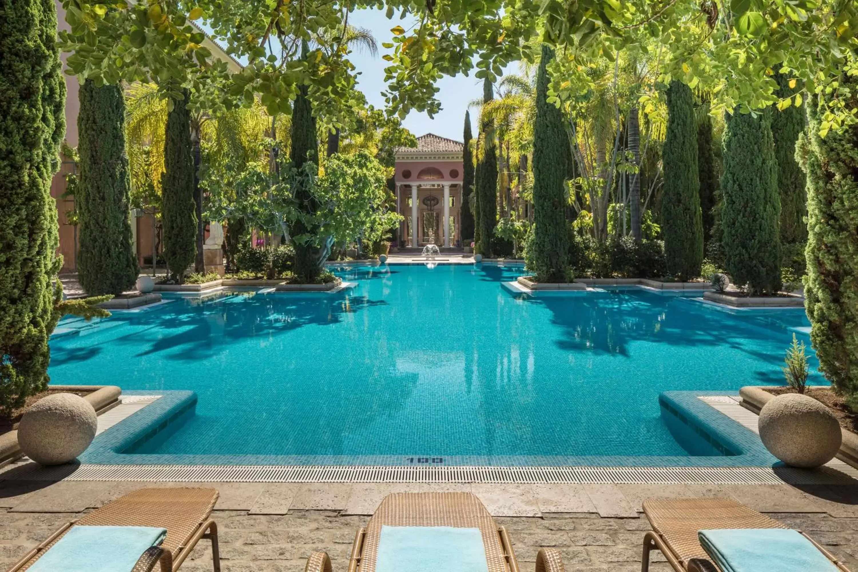 Pool view, Swimming Pool in Anantara Villa Padierna Palace Benahavís Marbella Resort - A Leading Hotel of the World