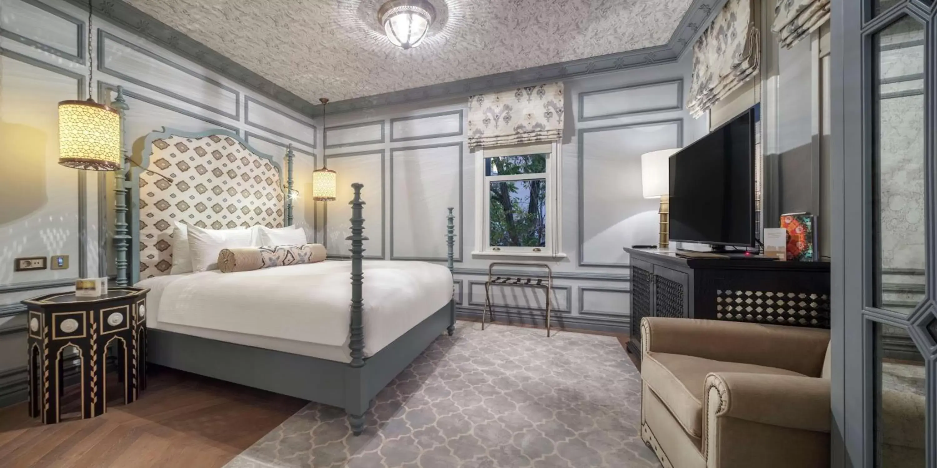 Bedroom, Bed in Hagia Sofia Mansions Istanbul, Curio Collection by Hilton