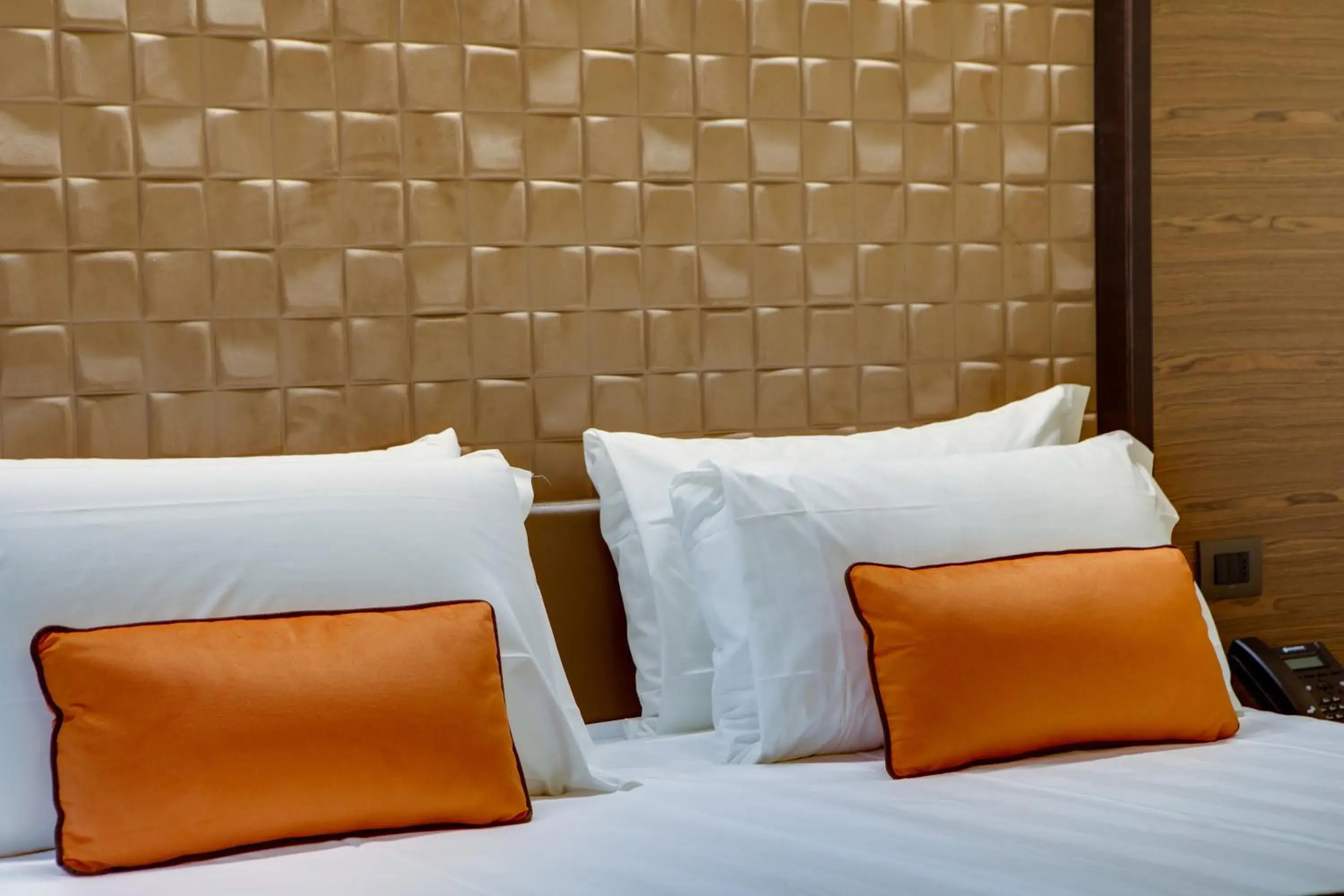 Decorative detail, Bed in Solo Experience Hotel