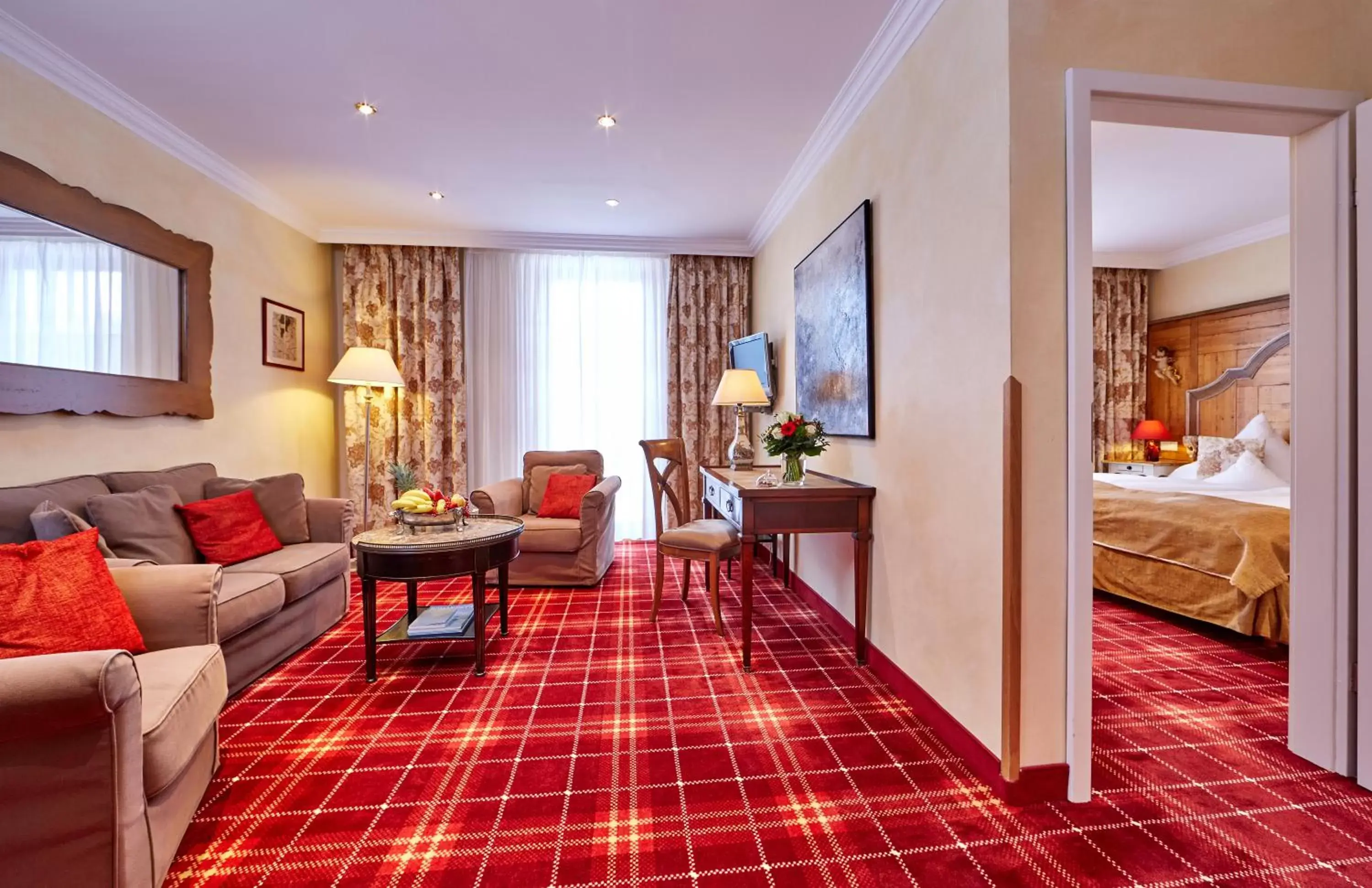 Photo of the whole room, Seating Area in Romantik Alpenhotel Waxenstein