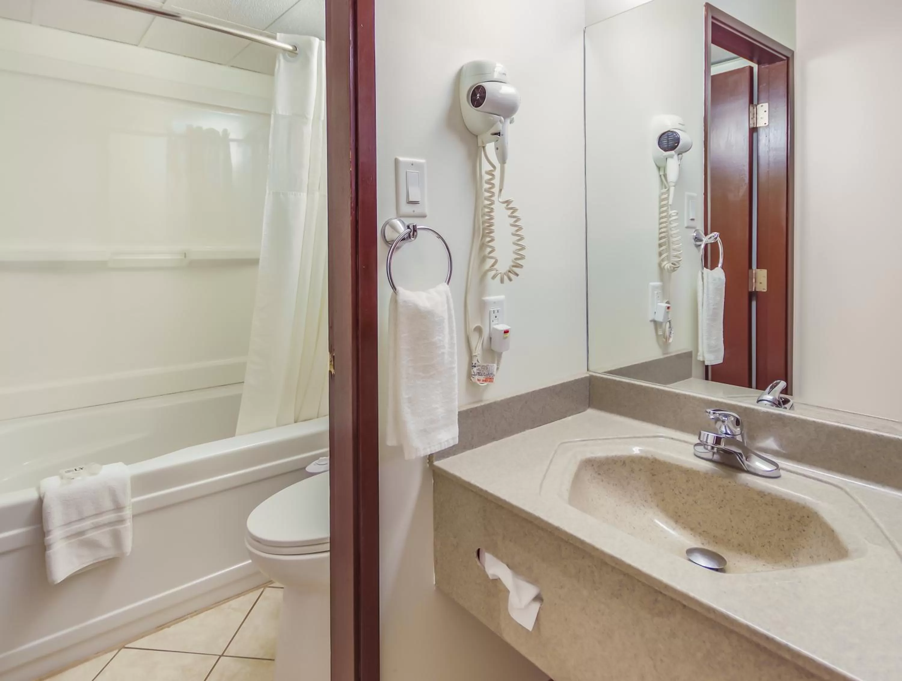 Bathroom in Motel 6-Lethbridge, AB