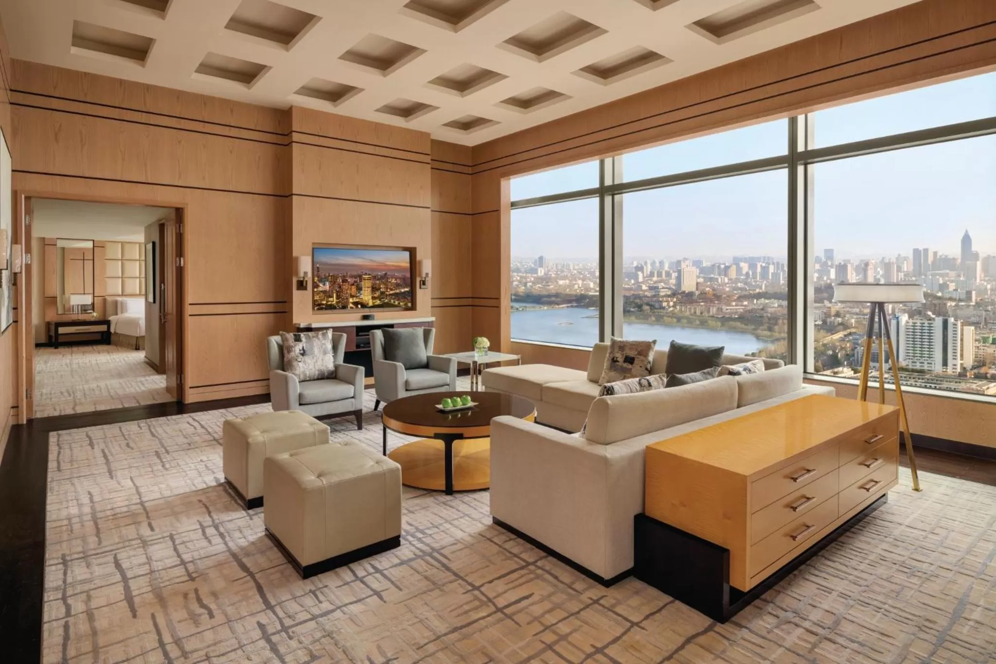 Photo of the whole room in Shangri-La Nanjing