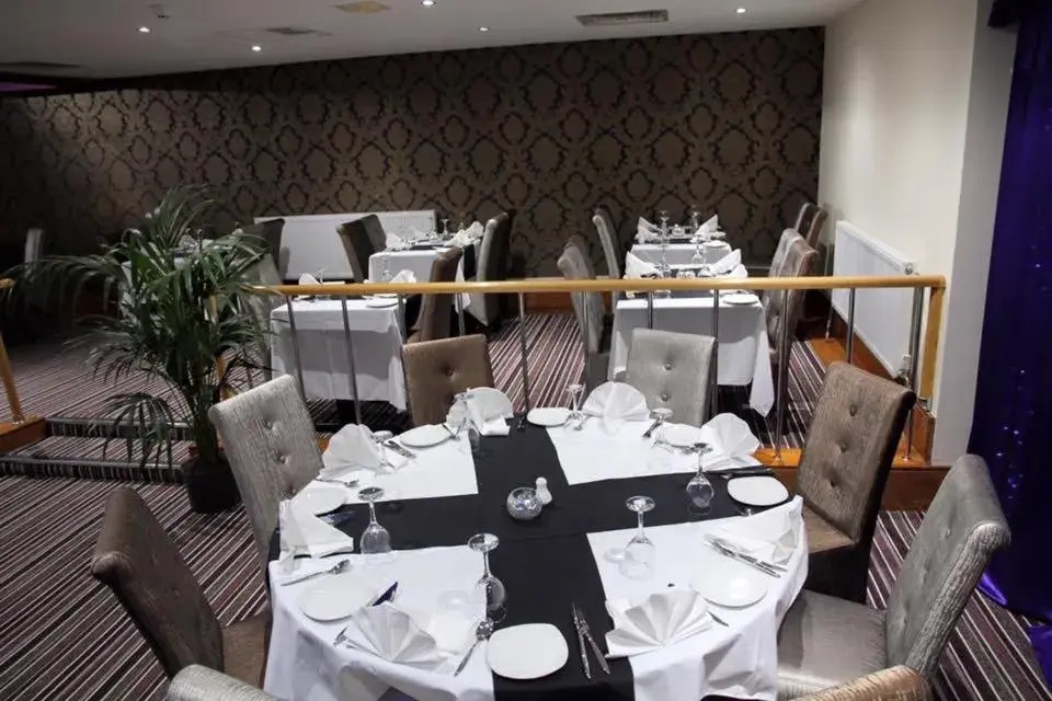 Restaurant/Places to Eat in Hylands Hotel