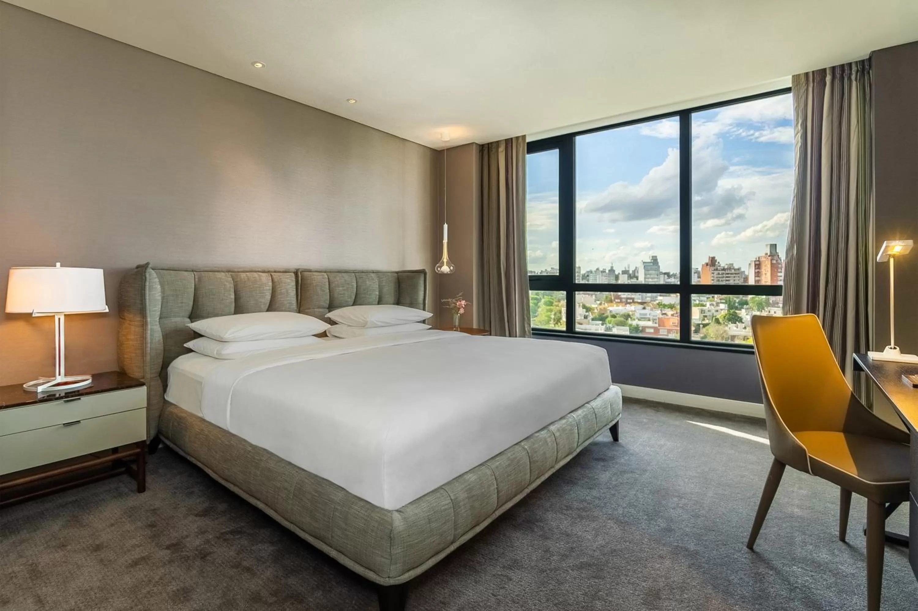 Bedroom, Bed in Hyatt Centric Montevideo
