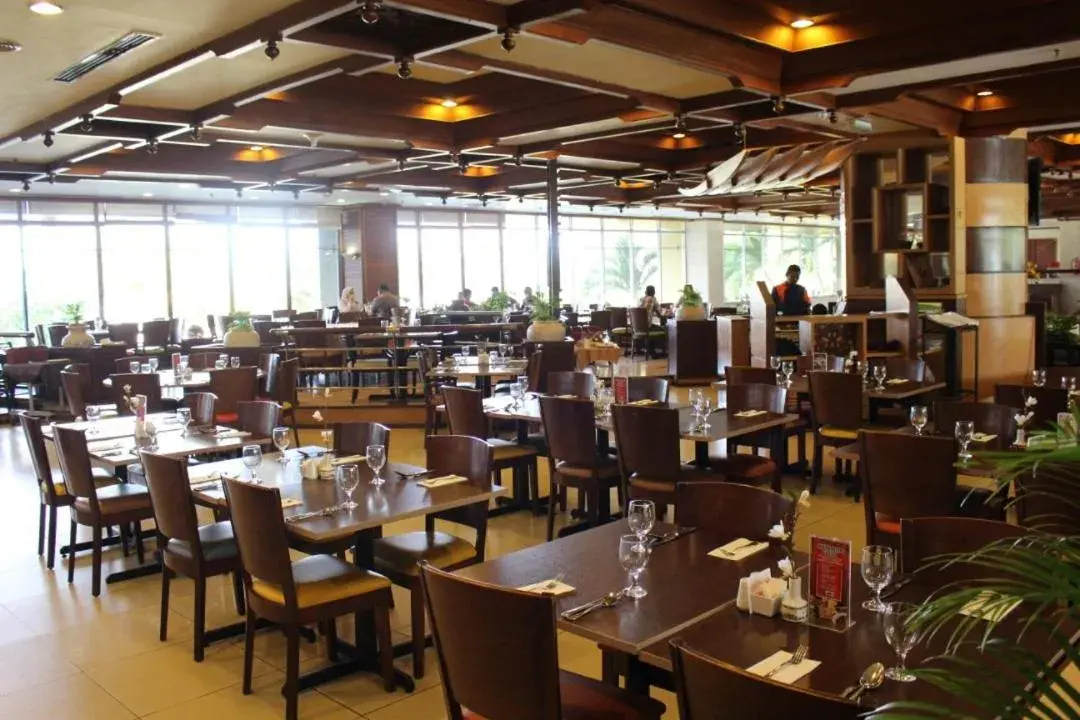 Restaurant/Places to Eat in Primula Beach Hotel