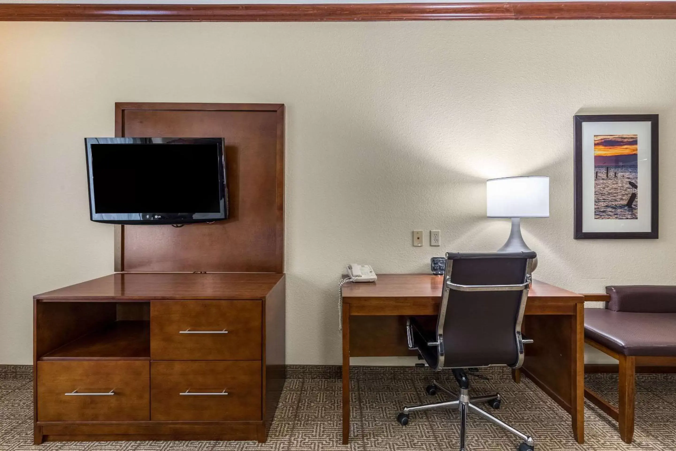 Photo of the whole room, TV/Entertainment Center in Comfort Suites Galveston