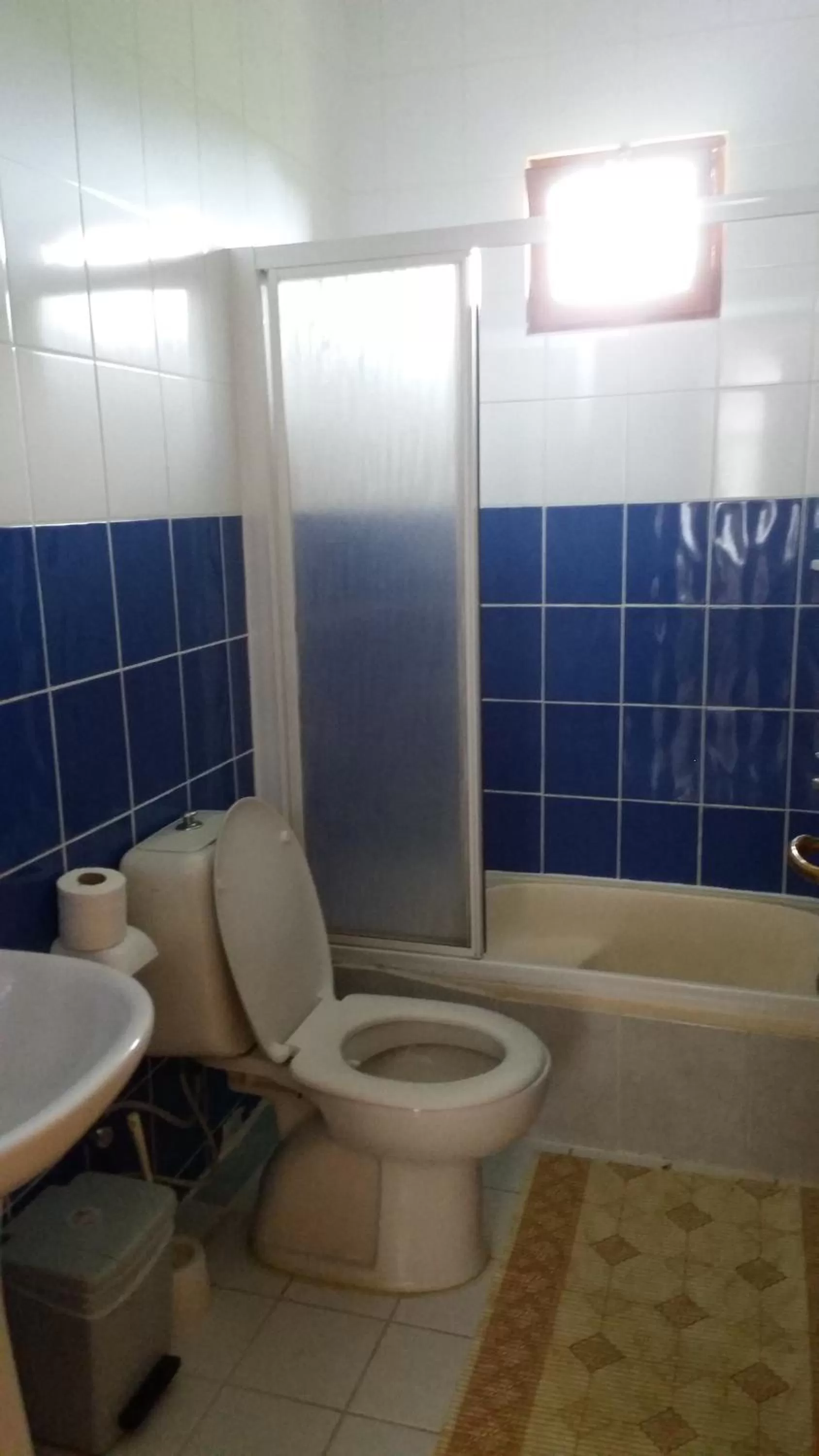 Shower in Summer Life Villa Apart