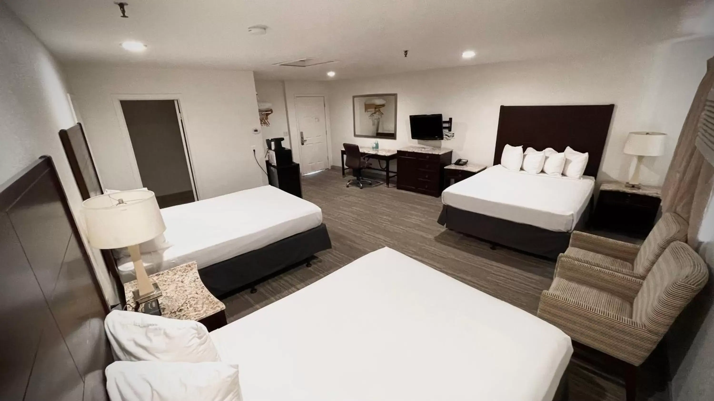 Bed in The Yosemite Inn Bed in The Yosemite Inn