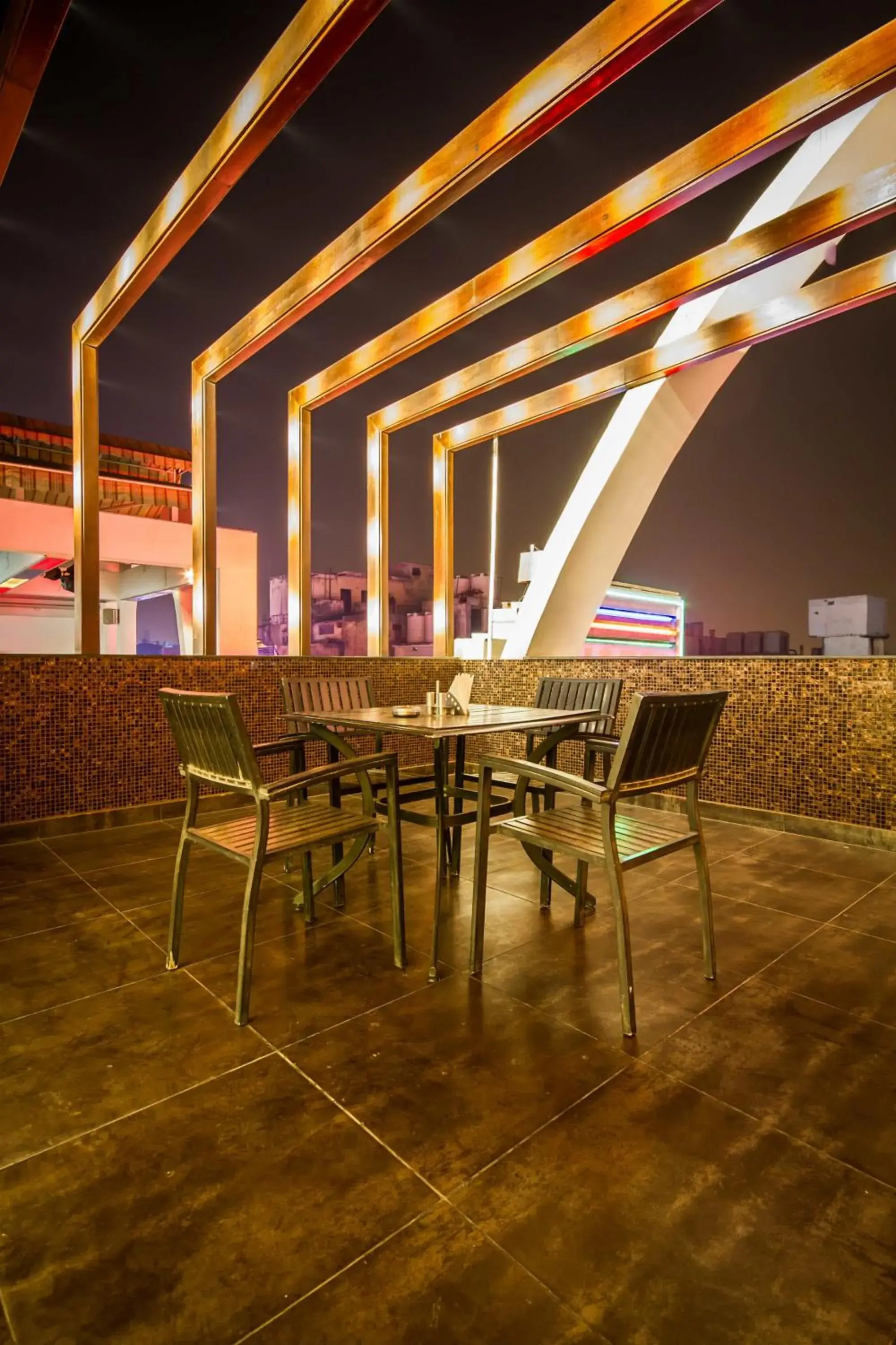 Balcony/Terrace, Restaurant/Places to Eat in Grand Godwin Near NDLS Railway Station- Paharganj