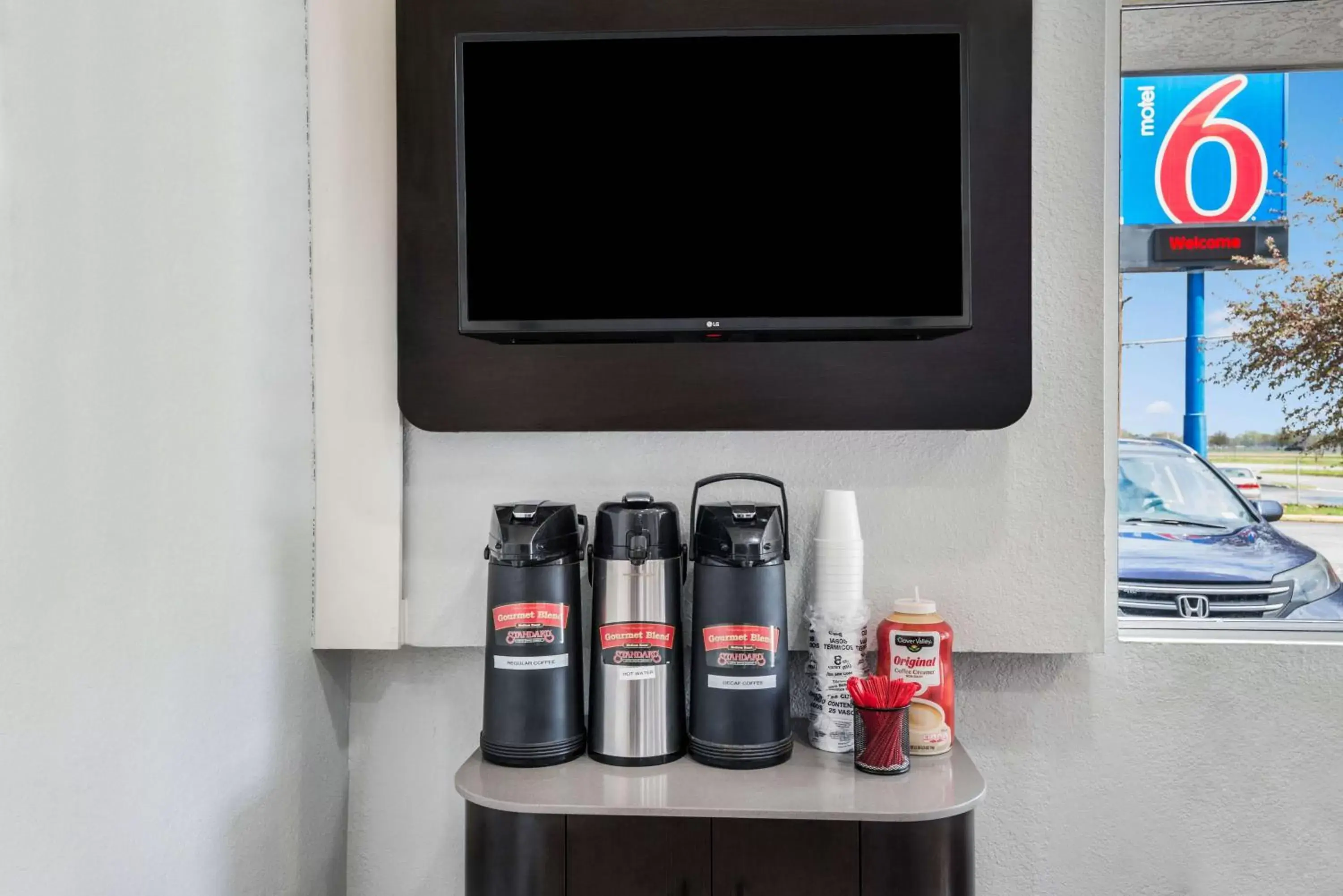 Lobby or reception in Motel 6-Sandston, VA - Richmond, Va Lobby or reception in Motel 6-Sandston, VA - Richmond, Va