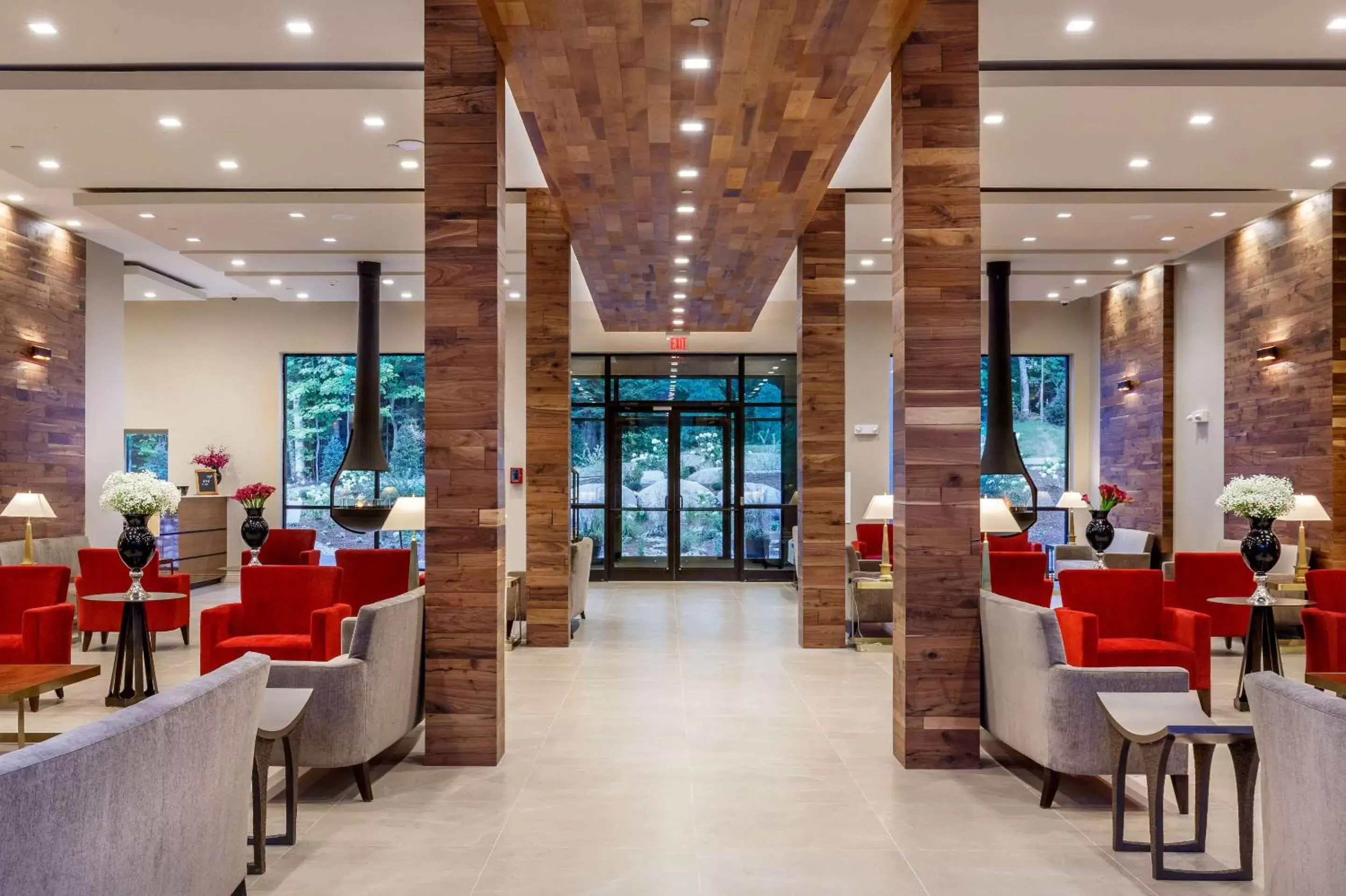 Lobby or reception, Restaurant/Places to Eat in The Chandler at White Mountains, Ascend Hotel Collection