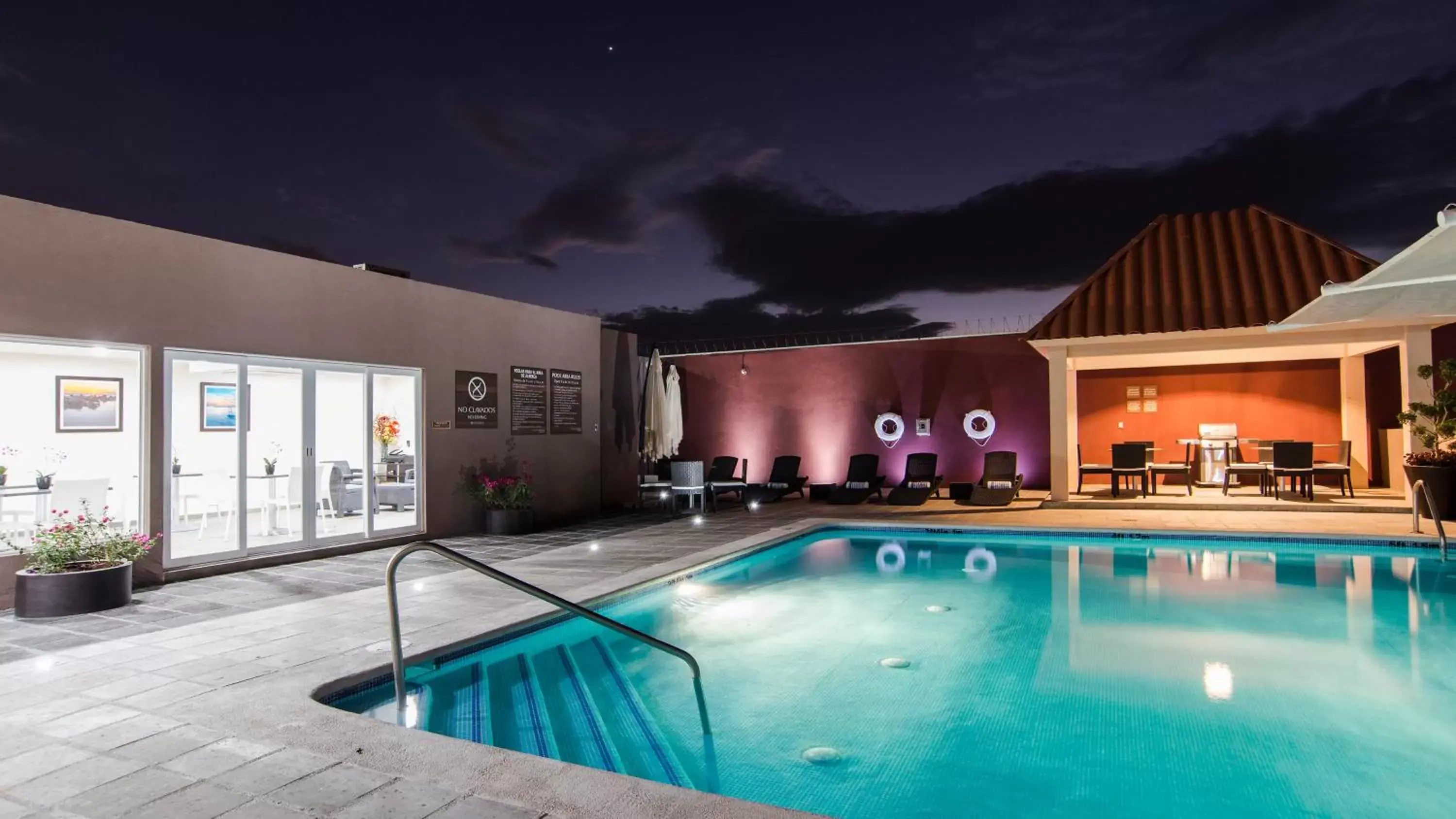 Swimming Pool in Candlewood Suites - Queretaro Juriquilla, an IHG Hotel