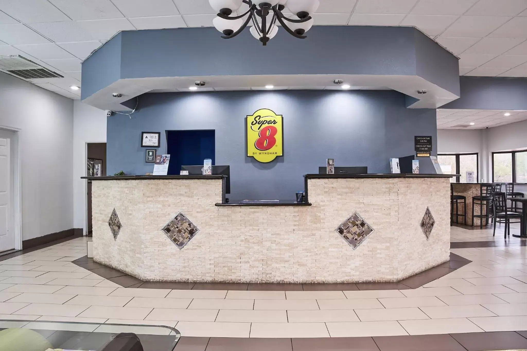 Lobby or reception, Lobby/Reception in Super 8 by Wyndham Garysburg/Roanoke Rapids