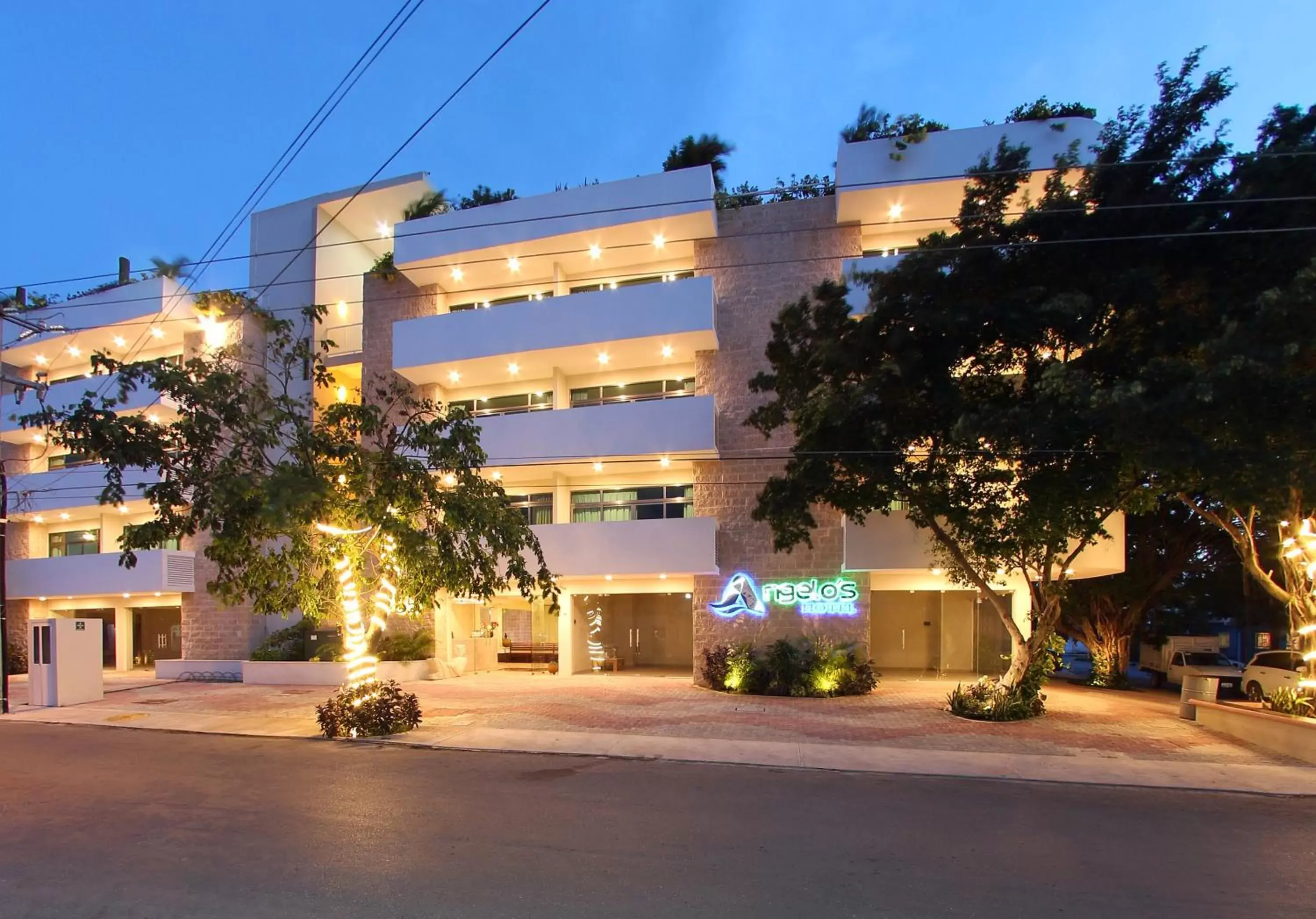 Facade/entrance, Property Building in Angelo's Hotel