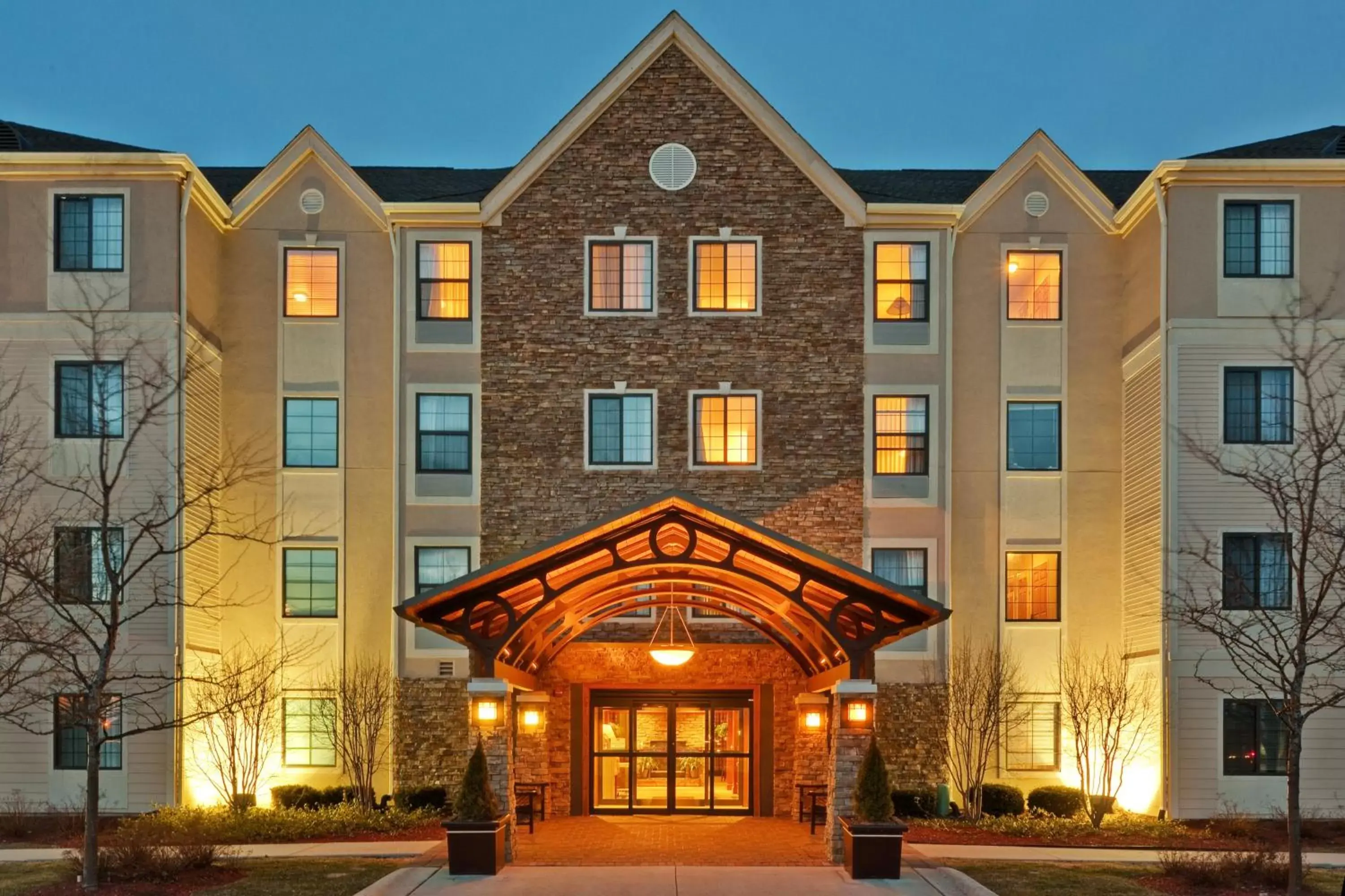 Property Building in Staybridge Suites Glenview, an IHG Hotel