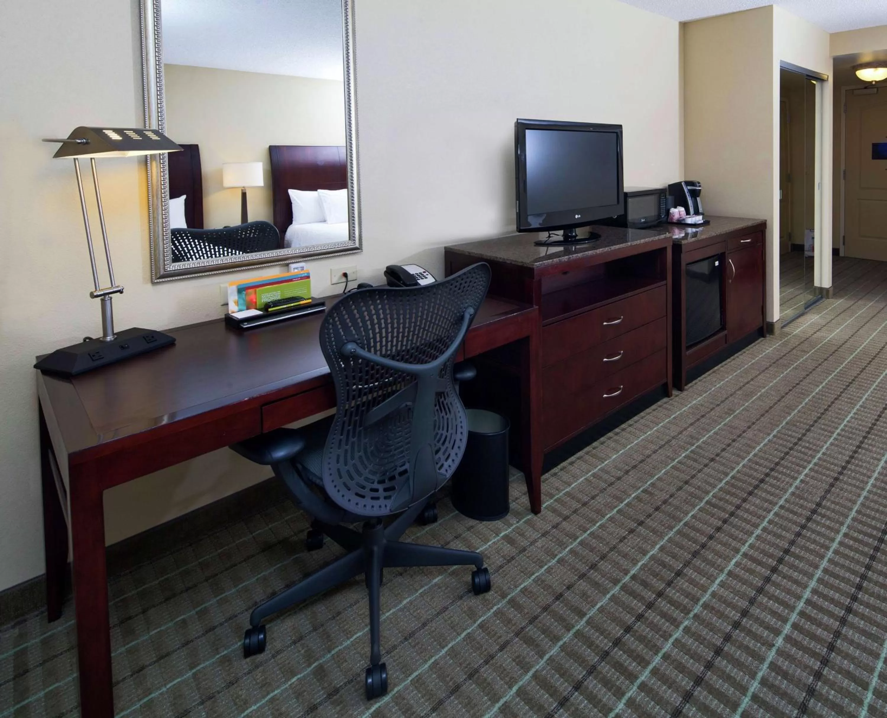 Bedroom in Hilton Garden Inn Valdosta