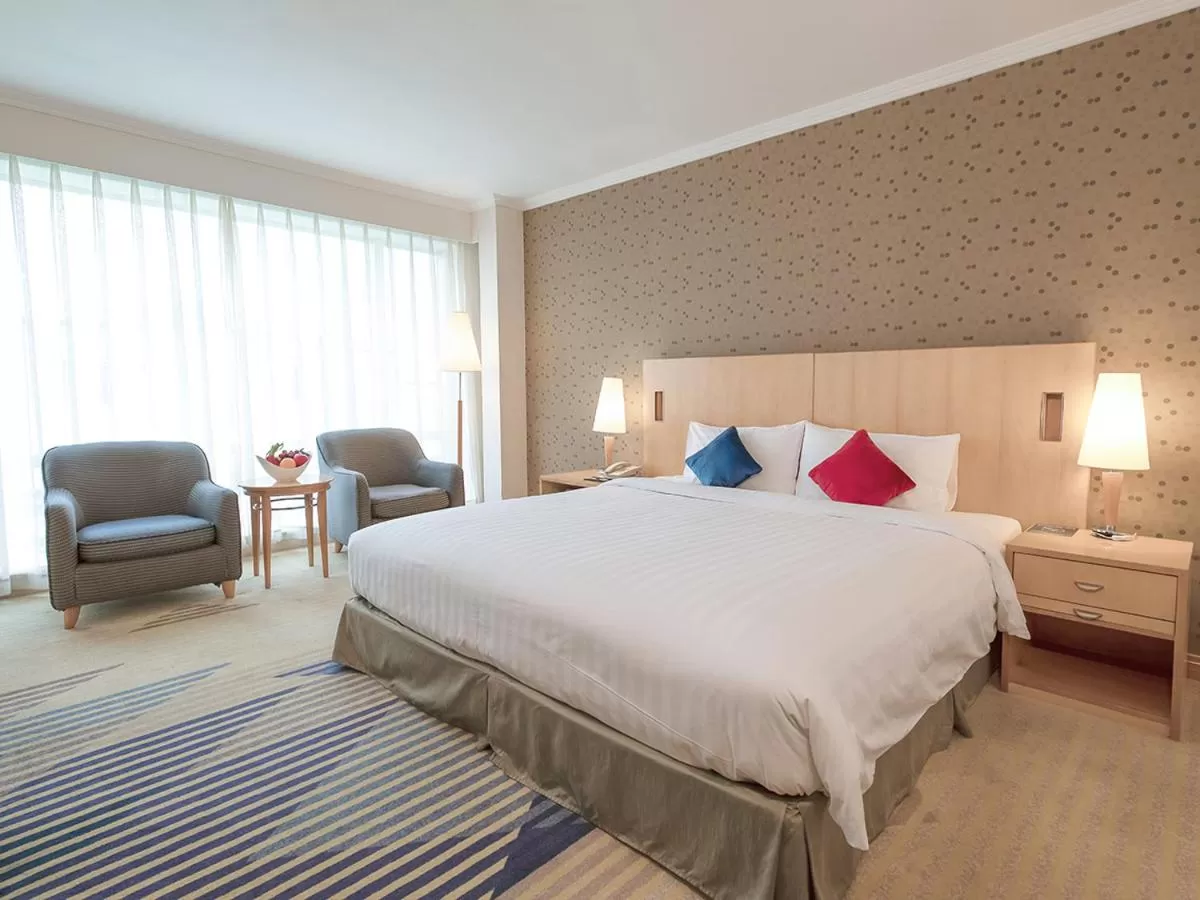 Property building, Bed in Beijing XinQiao Hotel