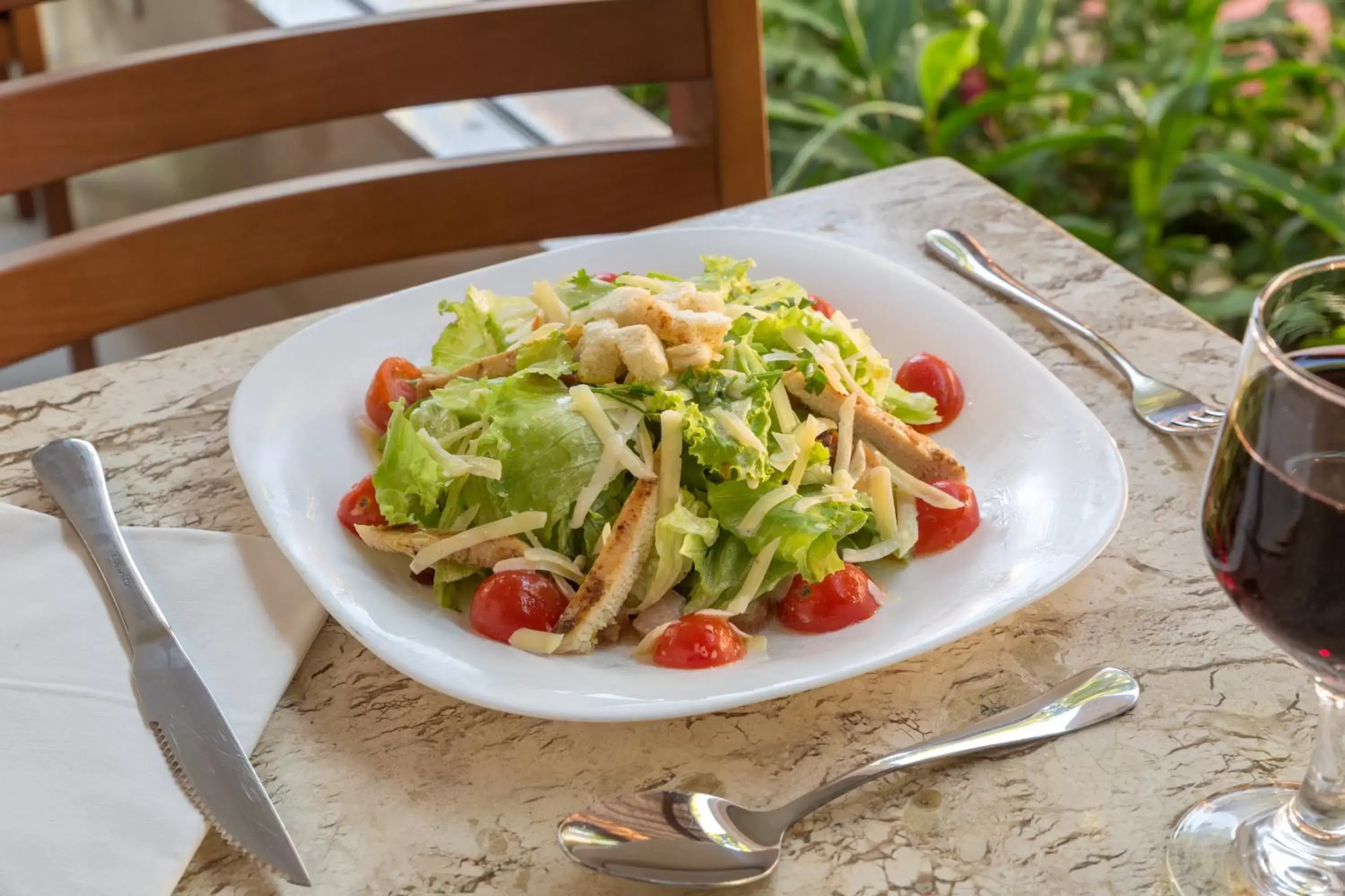 Food and drinks in Floral Inn Family Food and drinks in Floral Inn Family