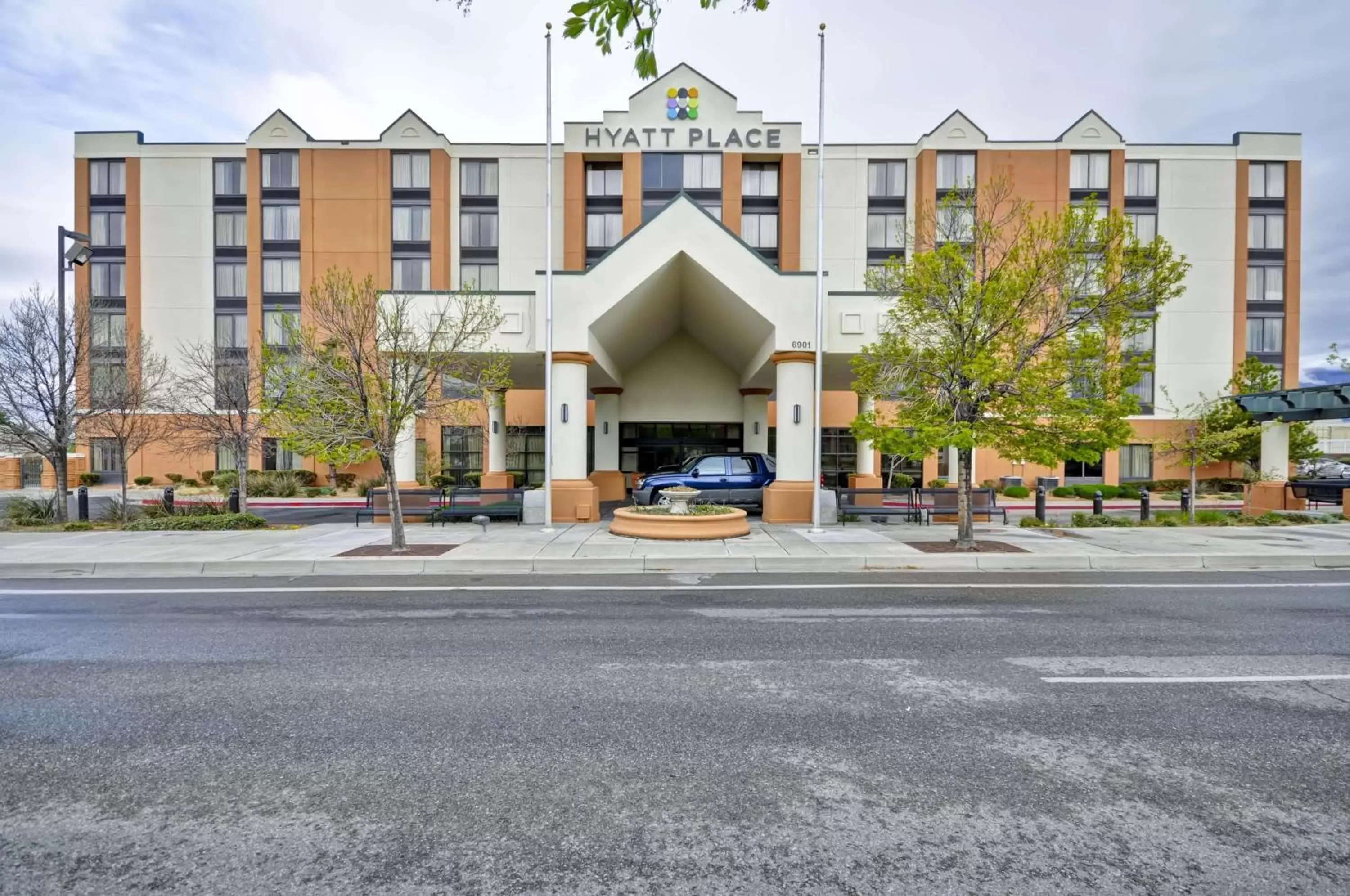 Property Building in Hyatt Place Albuquerque Uptown