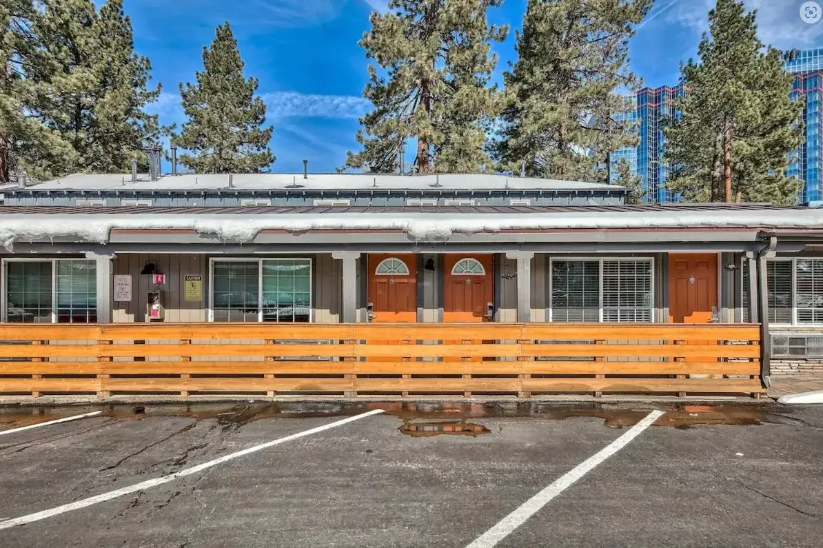 Property Building in Blue Jay Lodge