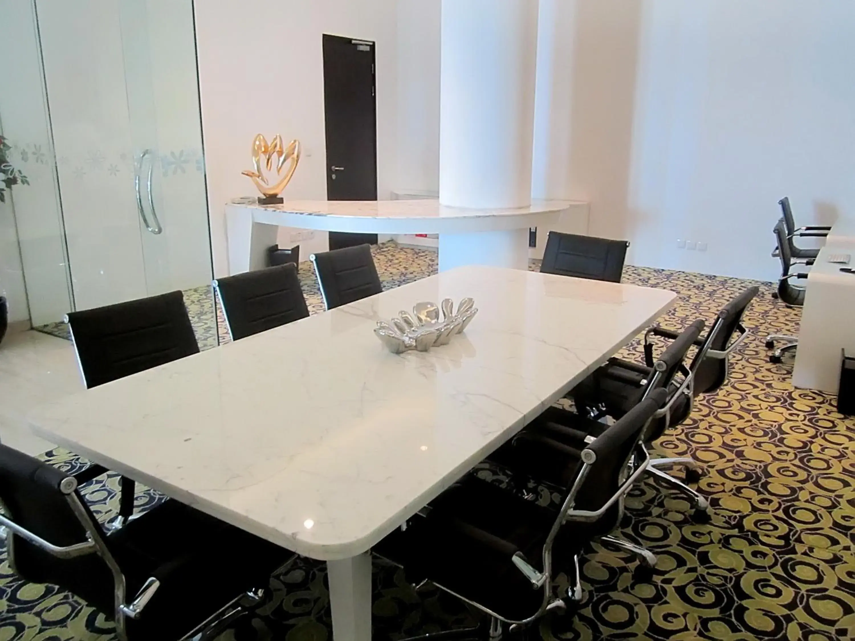 Business facilities in Sensa Hotel Bandung