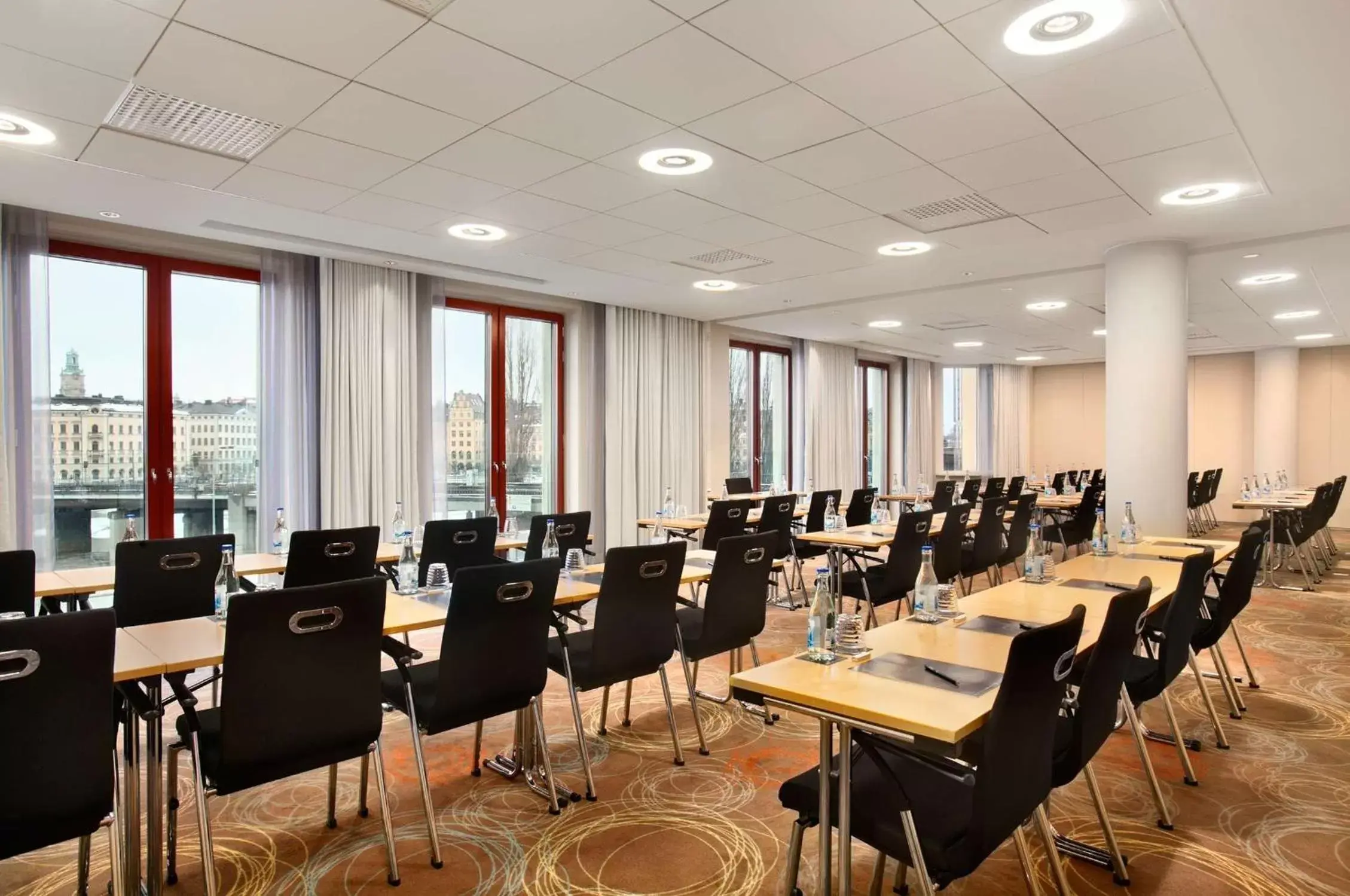 Meeting/conference room, Restaurant/Places to Eat in Hilton Stockholm Slussen Hotel