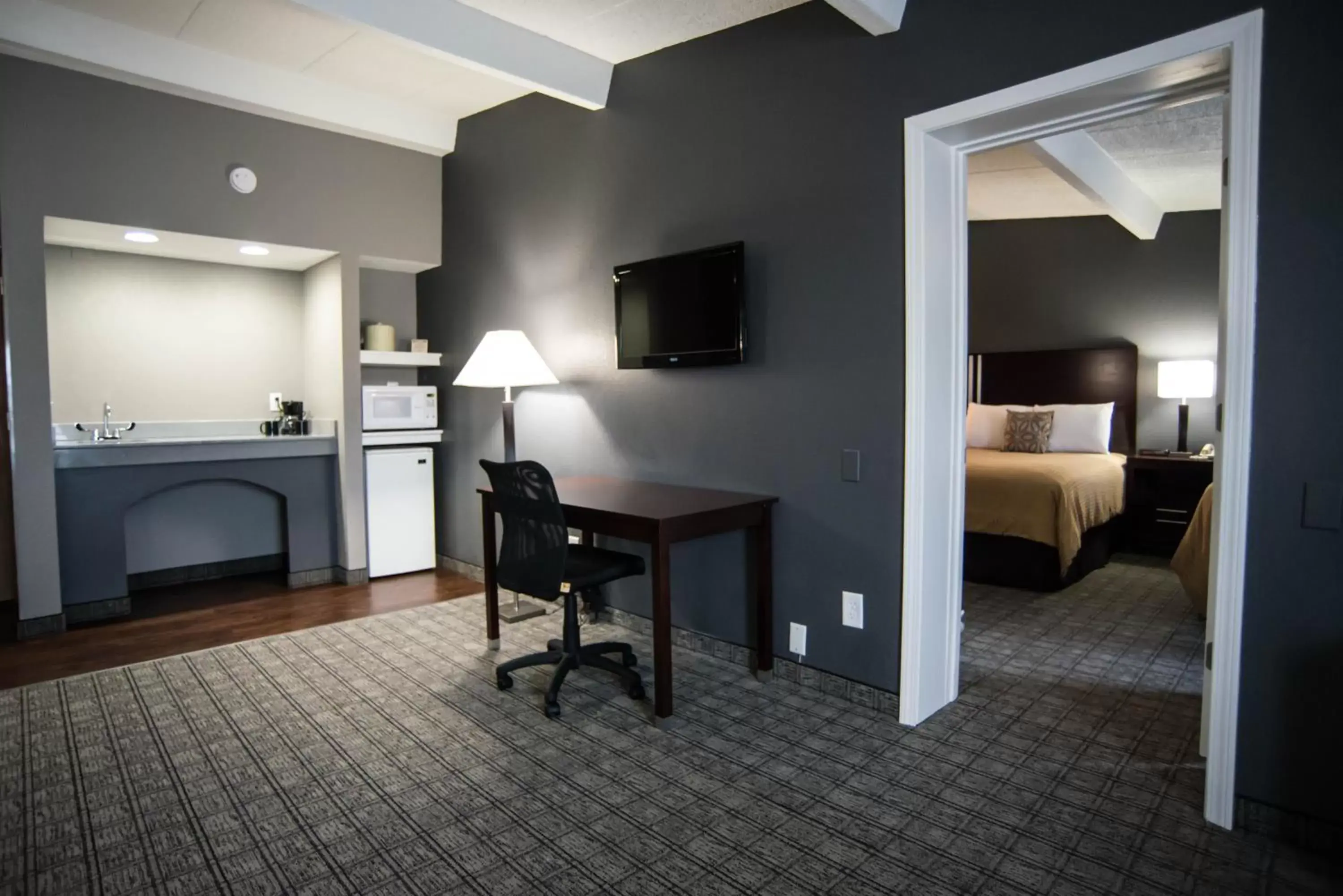 Other, TV/Entertainment Center in Eastland Suites Extended Stay Hotel & Conference Center Urbana