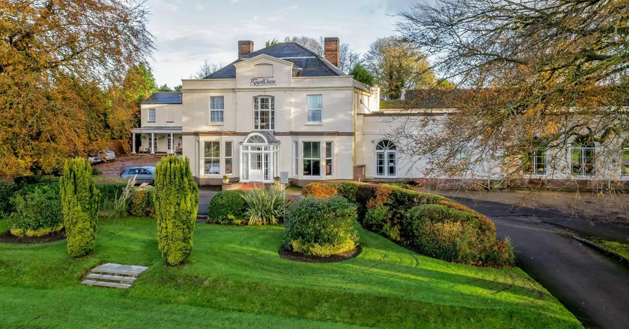 Property building in Best Western The Royal Chase Hotel Property building in Best Western The Royal Chase Hotel